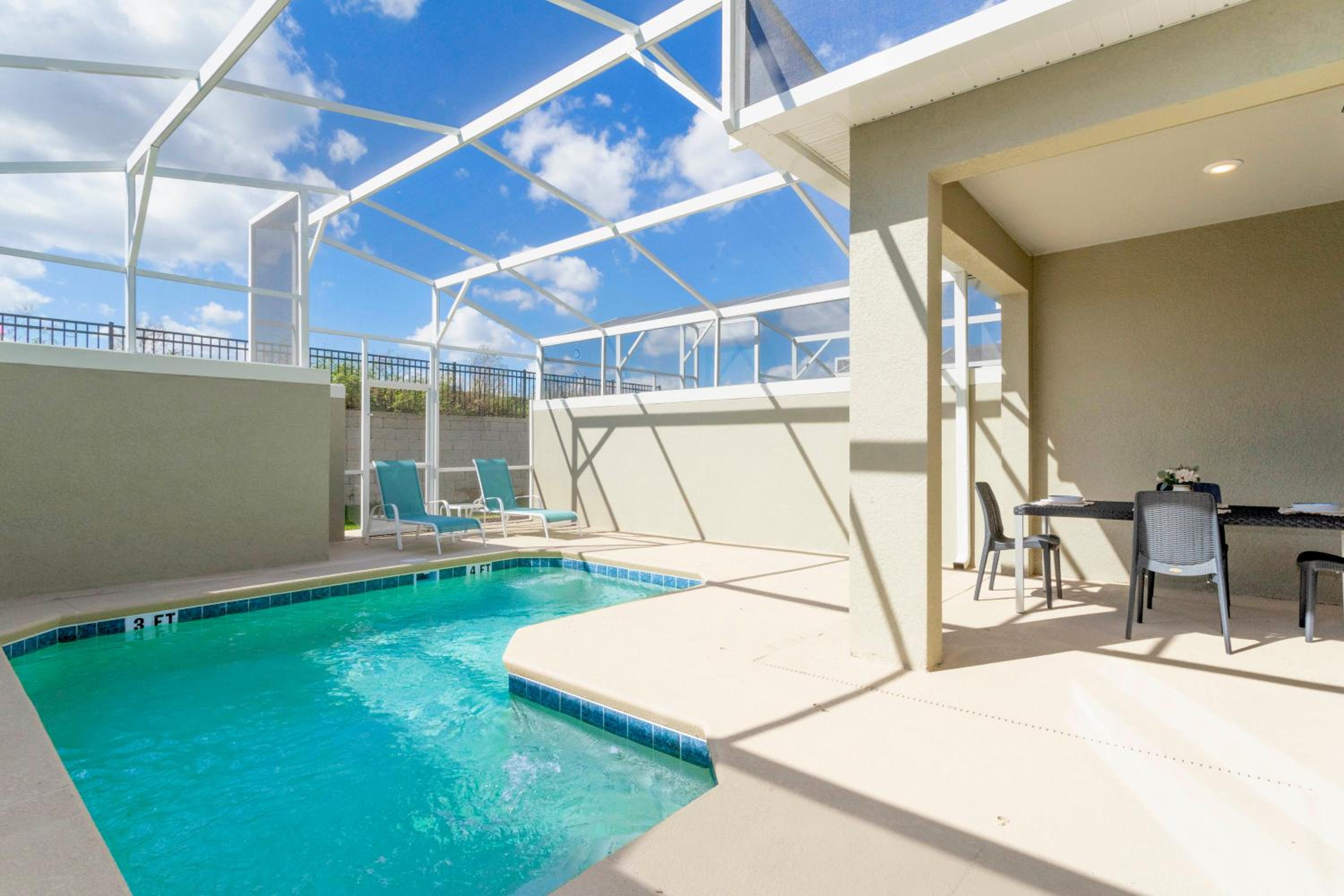 Gorgeous 4 Bd w/ Pool at Champions Gate Resort 1020
