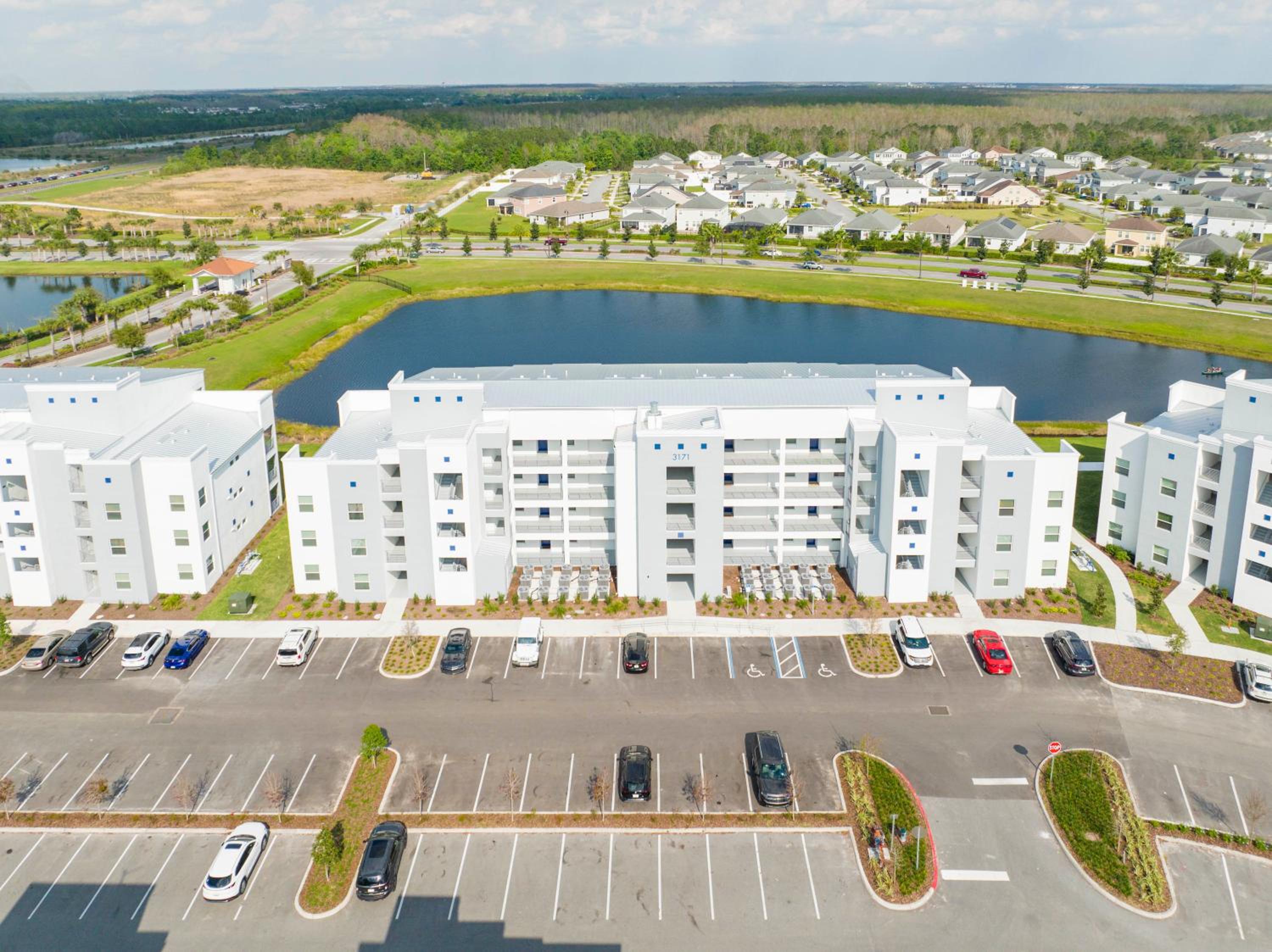 Stunning 2Bd Apto Close to Disney @ Storey Lake 105P 3171