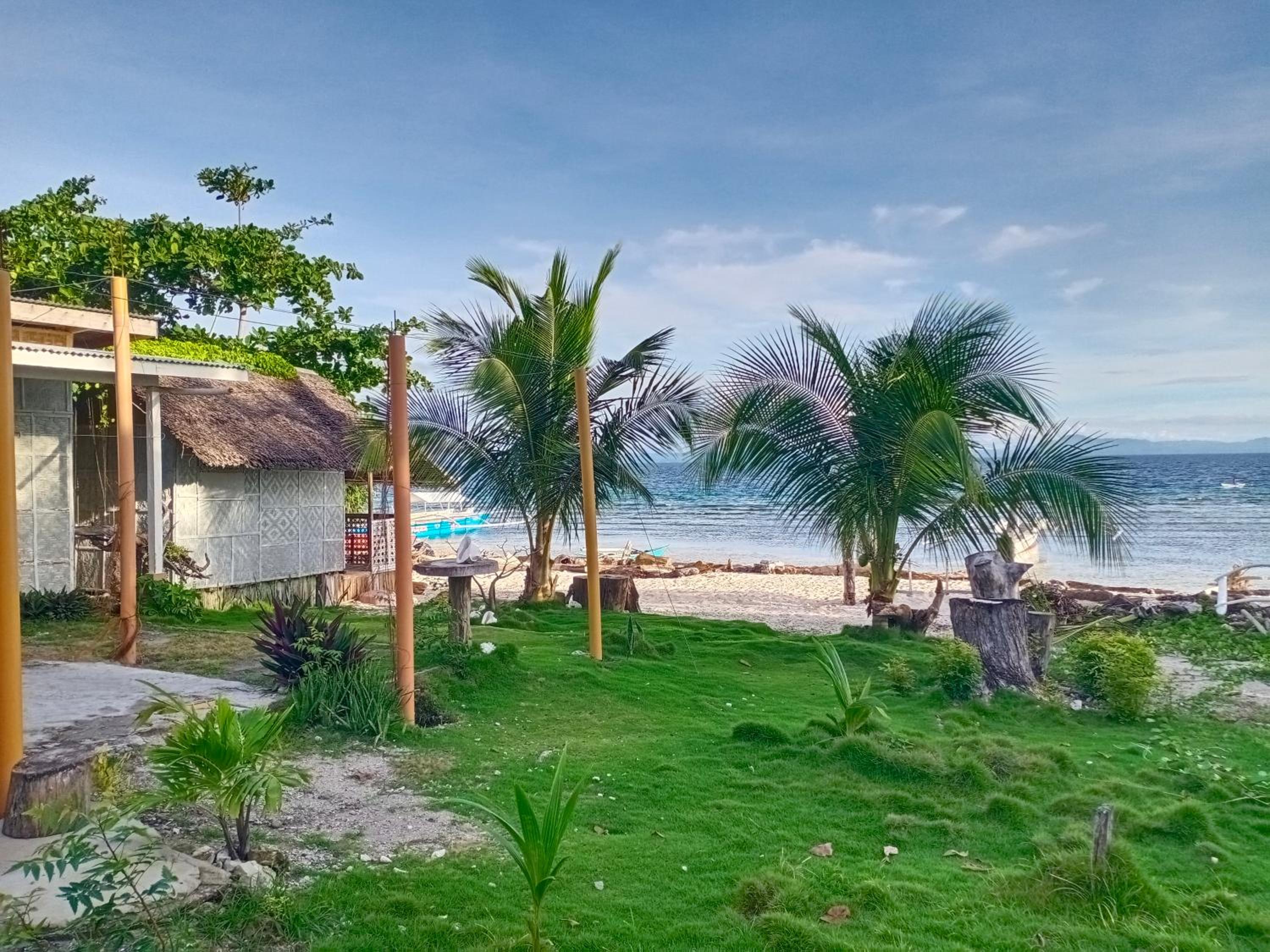 Nitasnipahut Pamilacan island