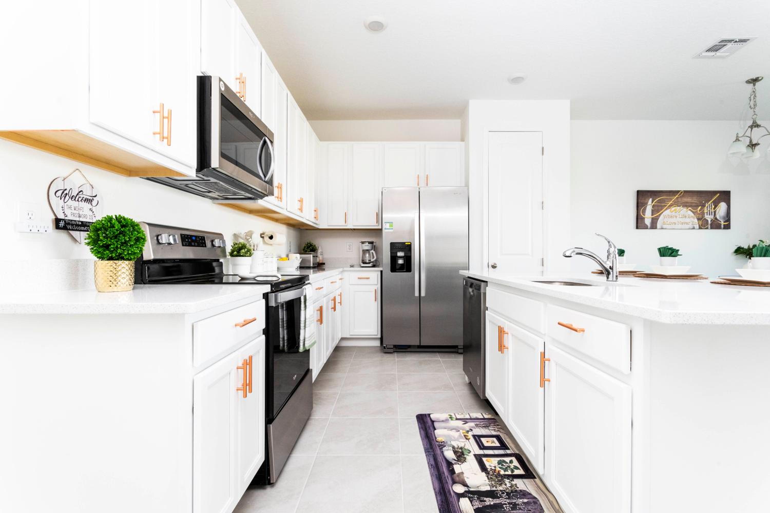 Gorgeous 3Bd Close to Disney @ Enclaves at Festival 1613 view 5