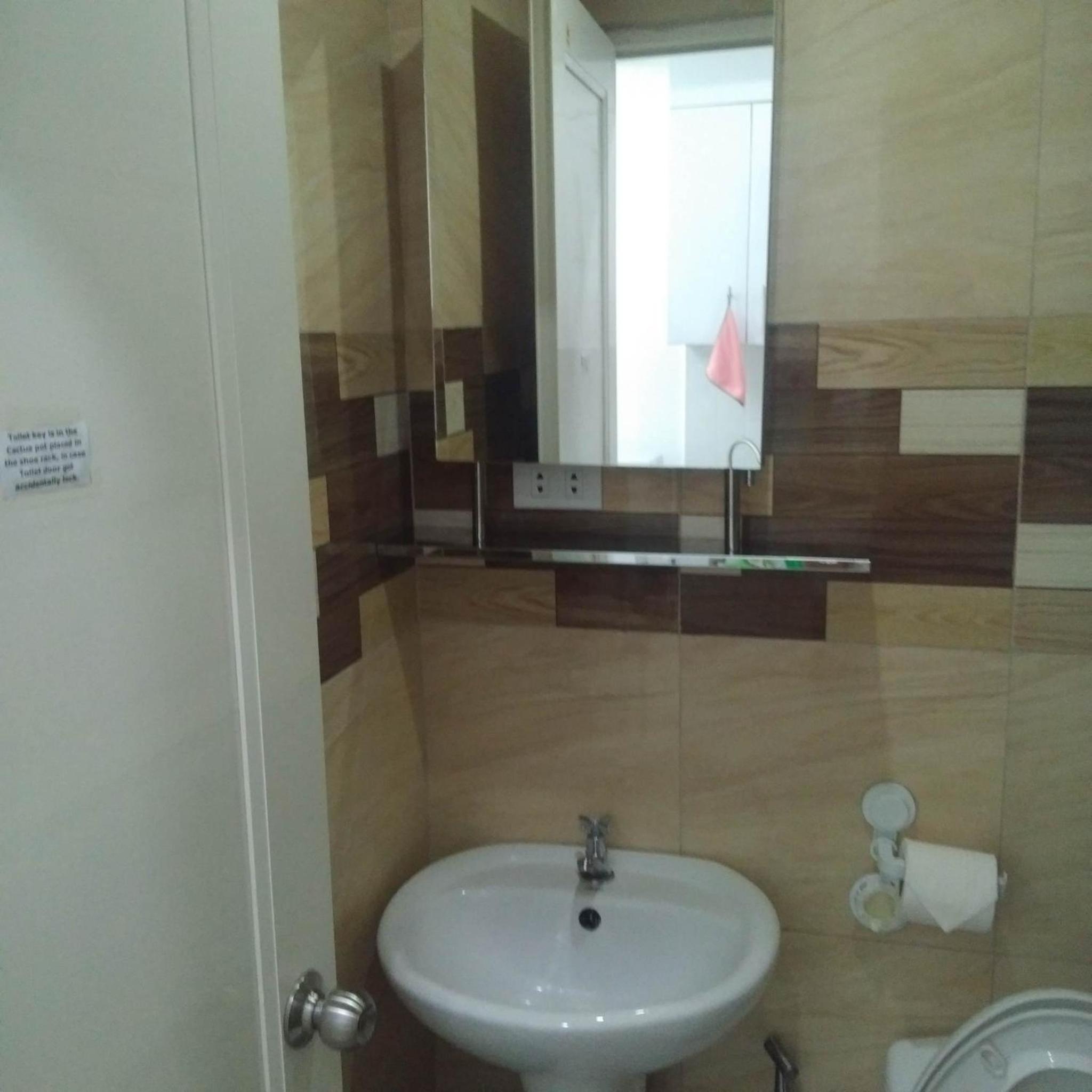 Victoria Sports Tower - Cozy Ambiance Condo Unit view 2