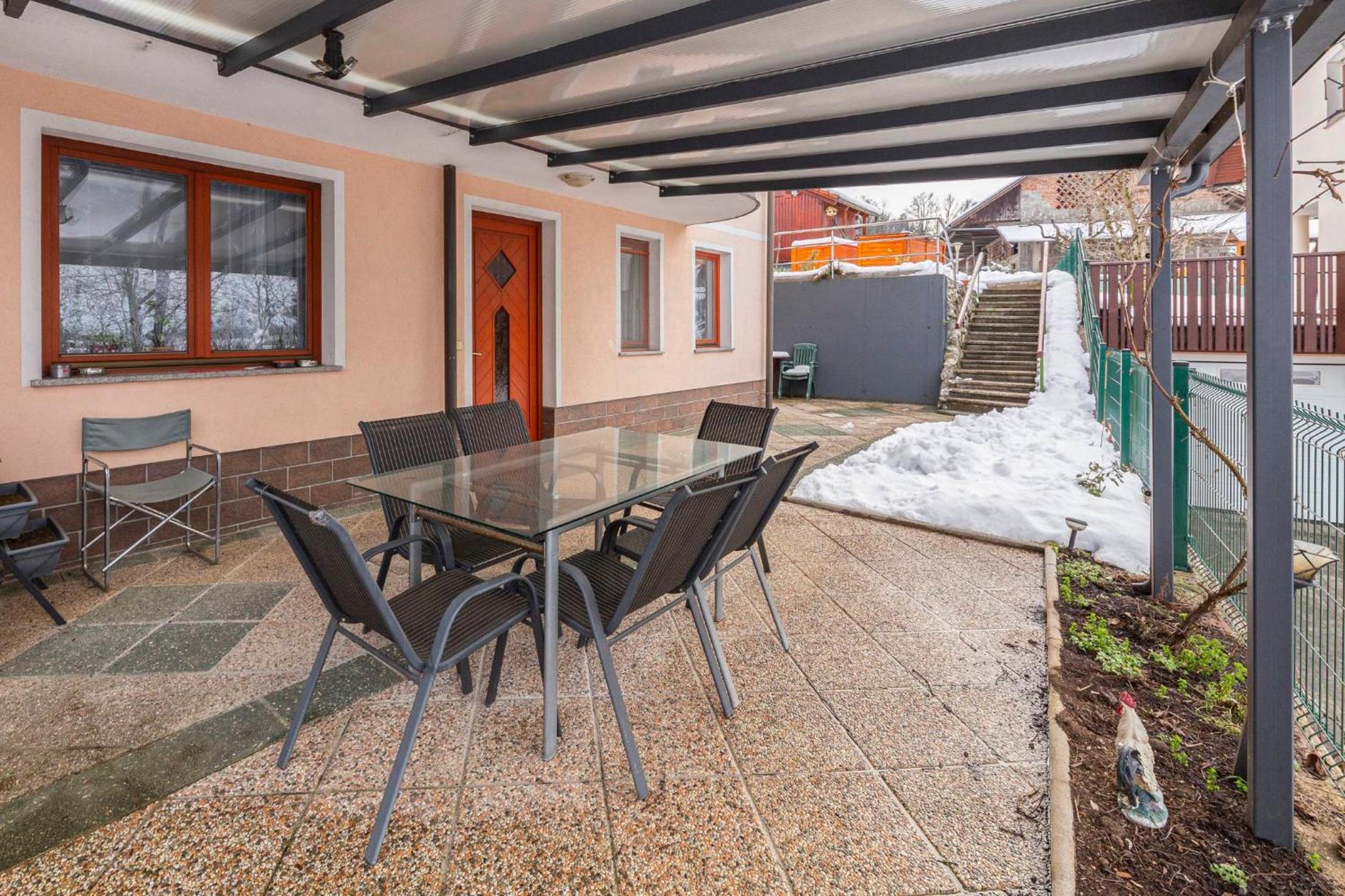 Apartma Ana