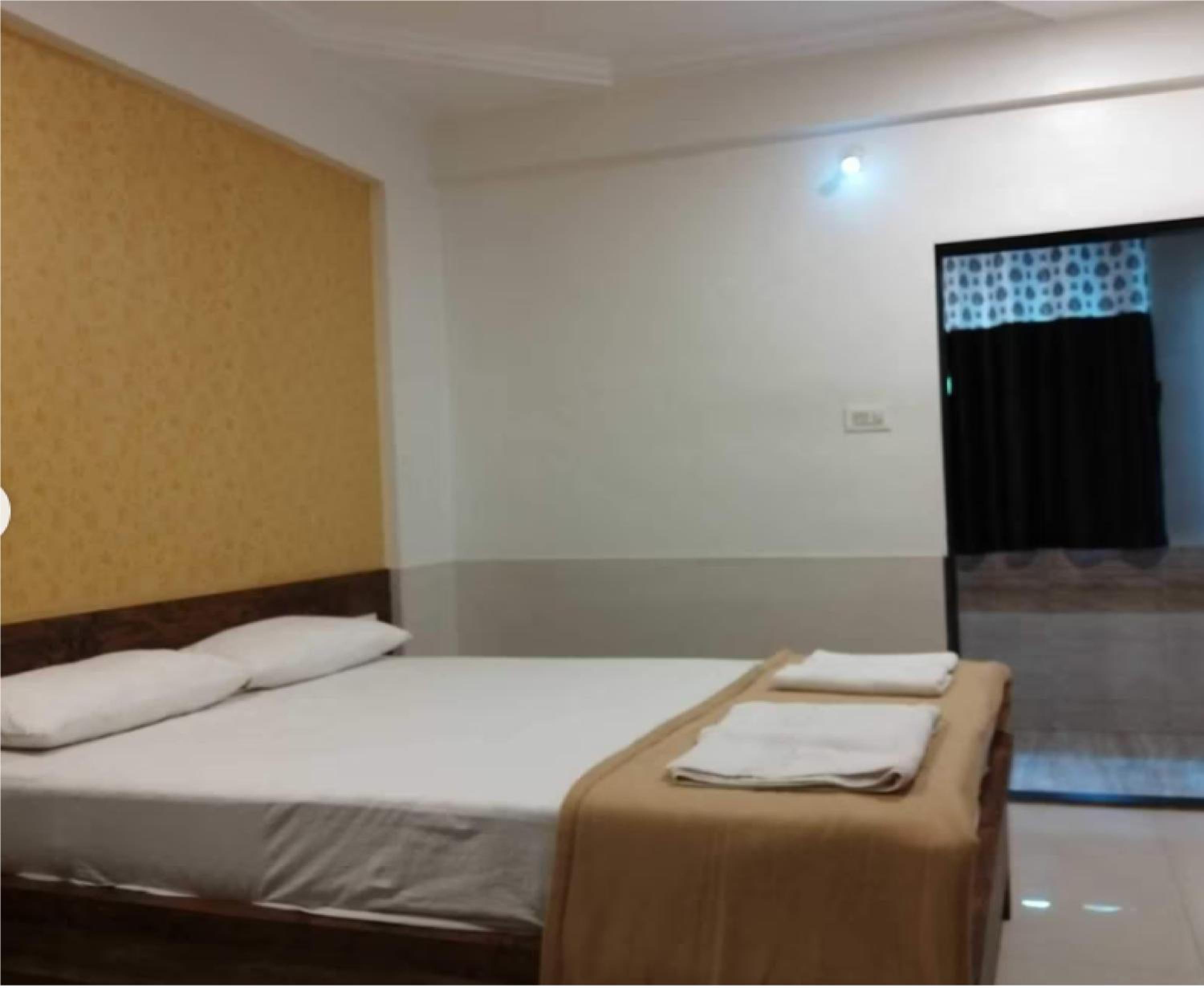Hotel Samay Lodging & Boarding By WB Inn view 5