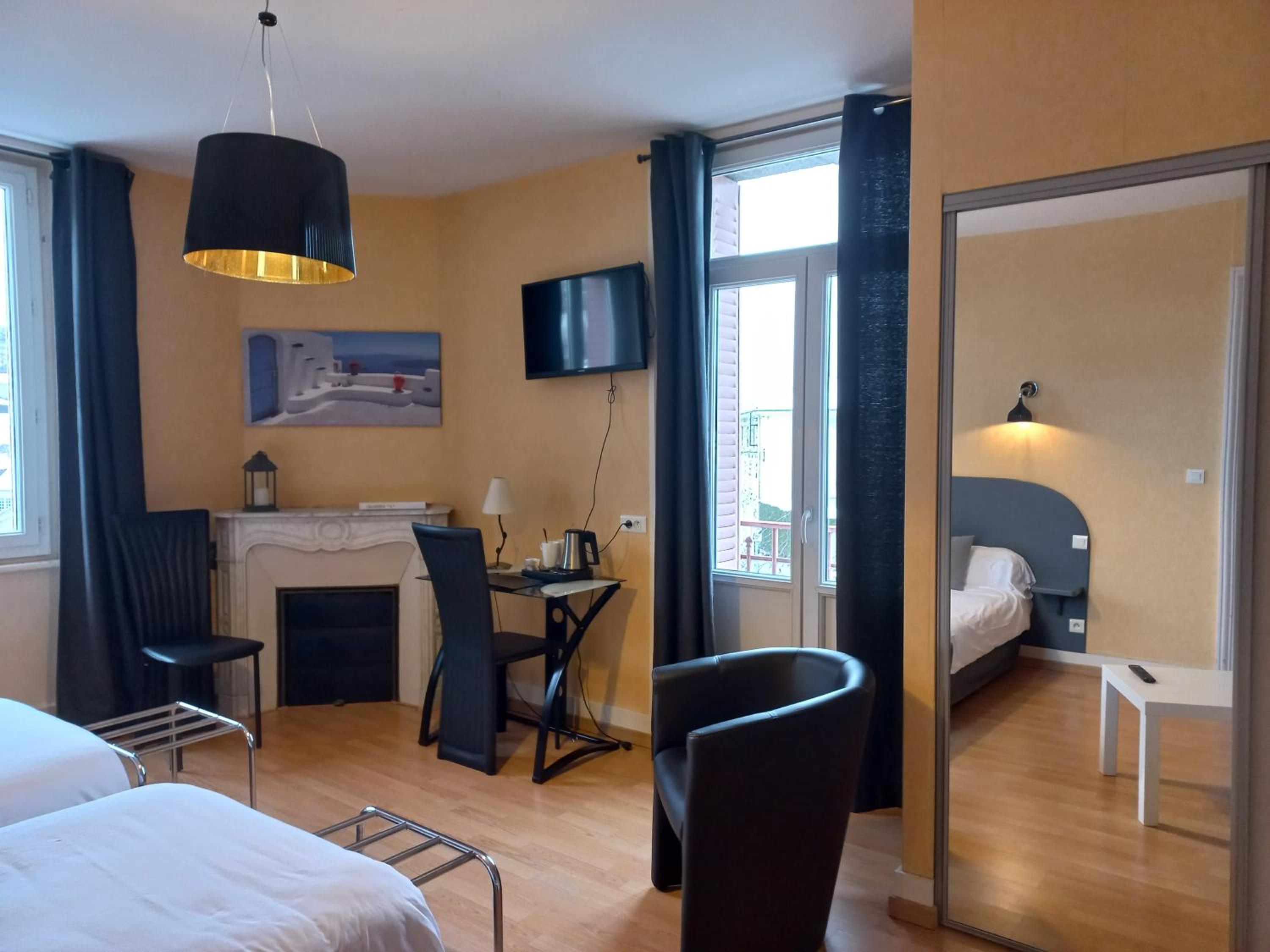 hotel room
