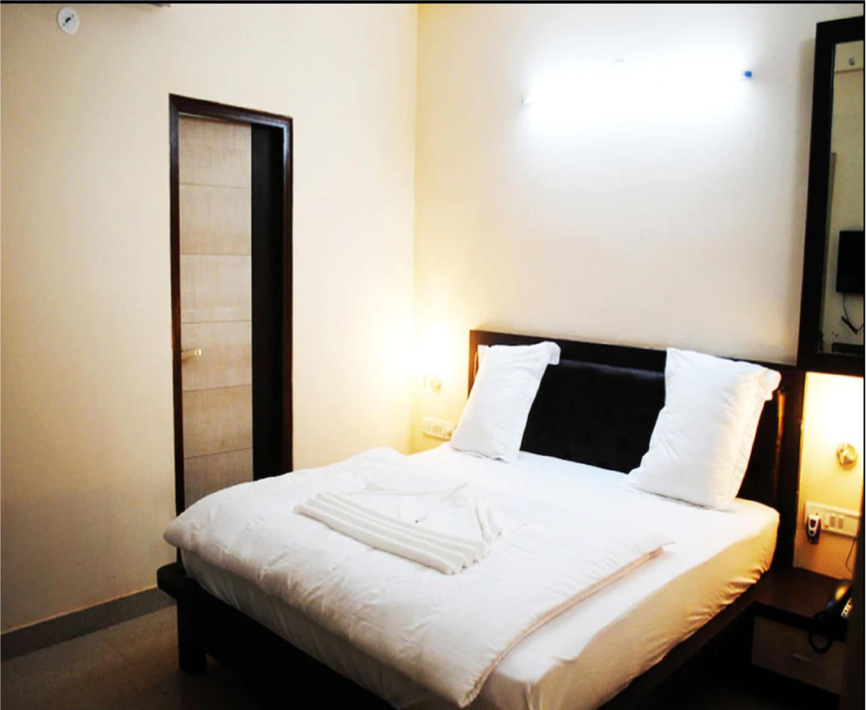 HOTEL DEEP CONTINENTAL BY WB Inn