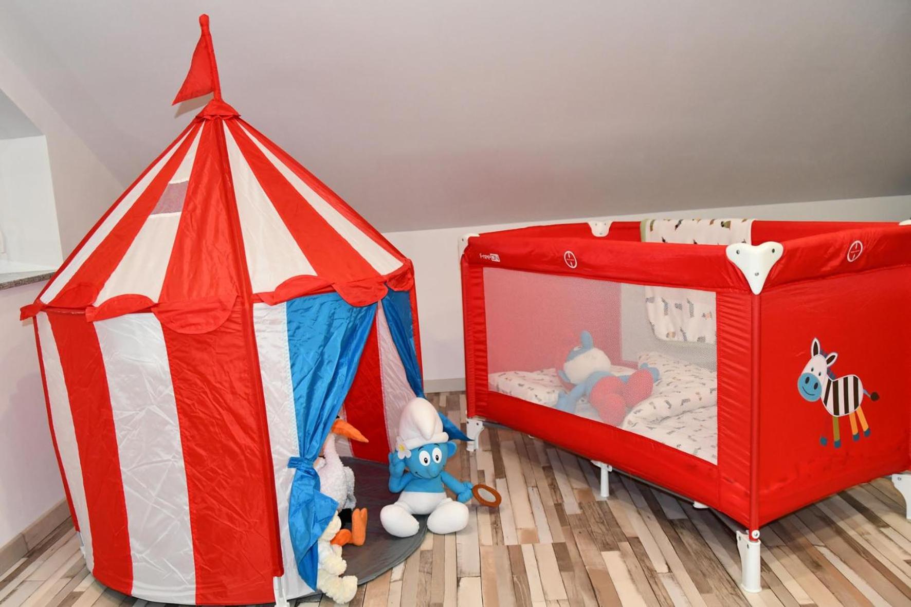 Holiday House Vikend