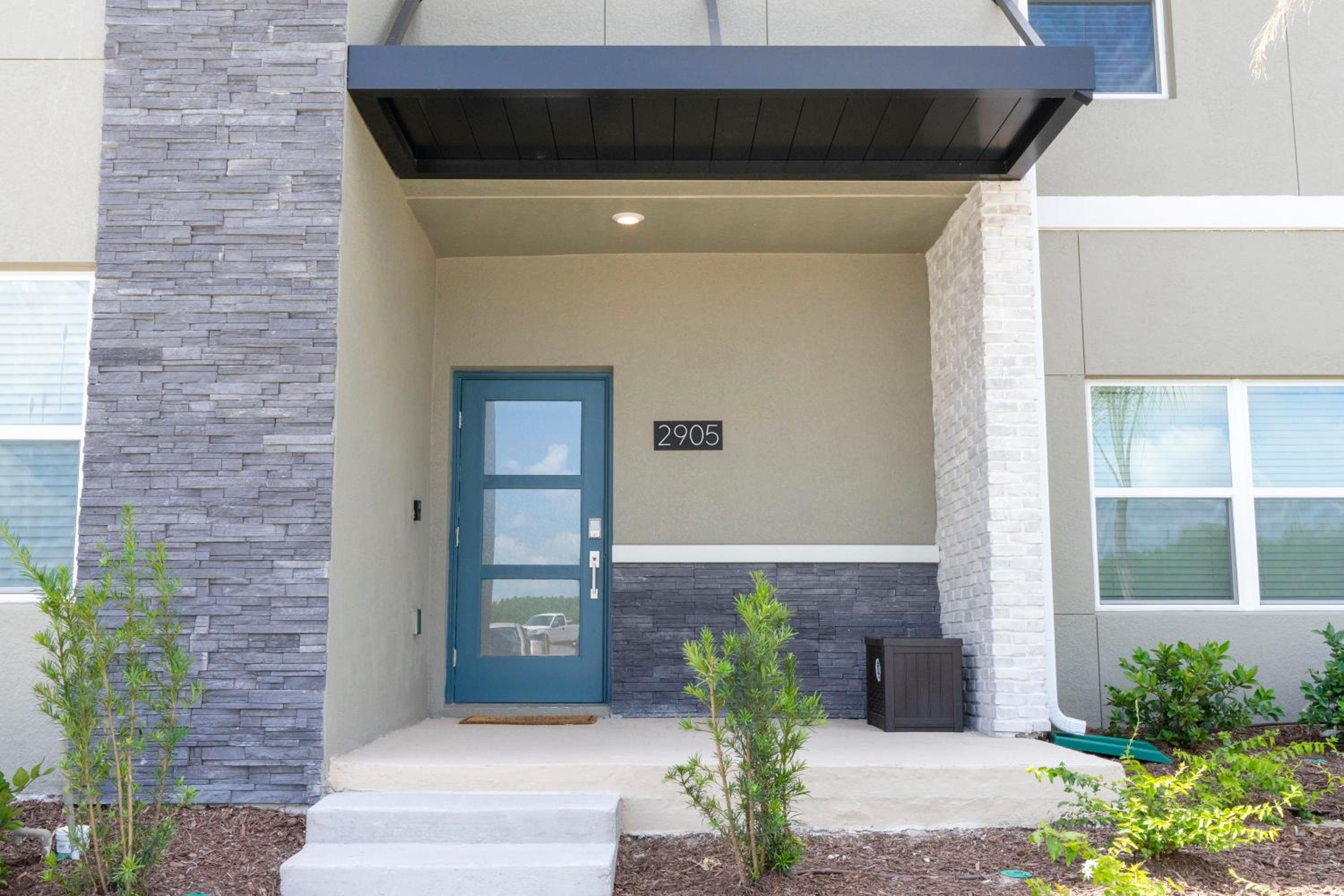 Stunning 5 Bd w/ Pool Close to Disney 2905 - Image 4