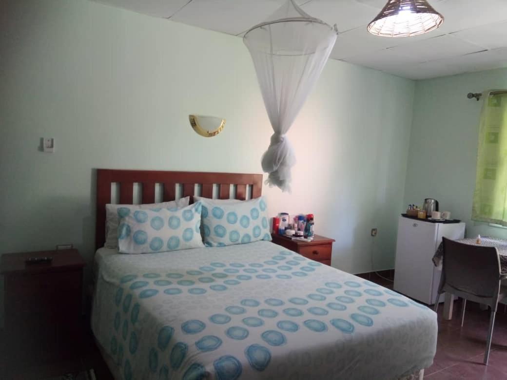 Gloria's Bed and Breakfast