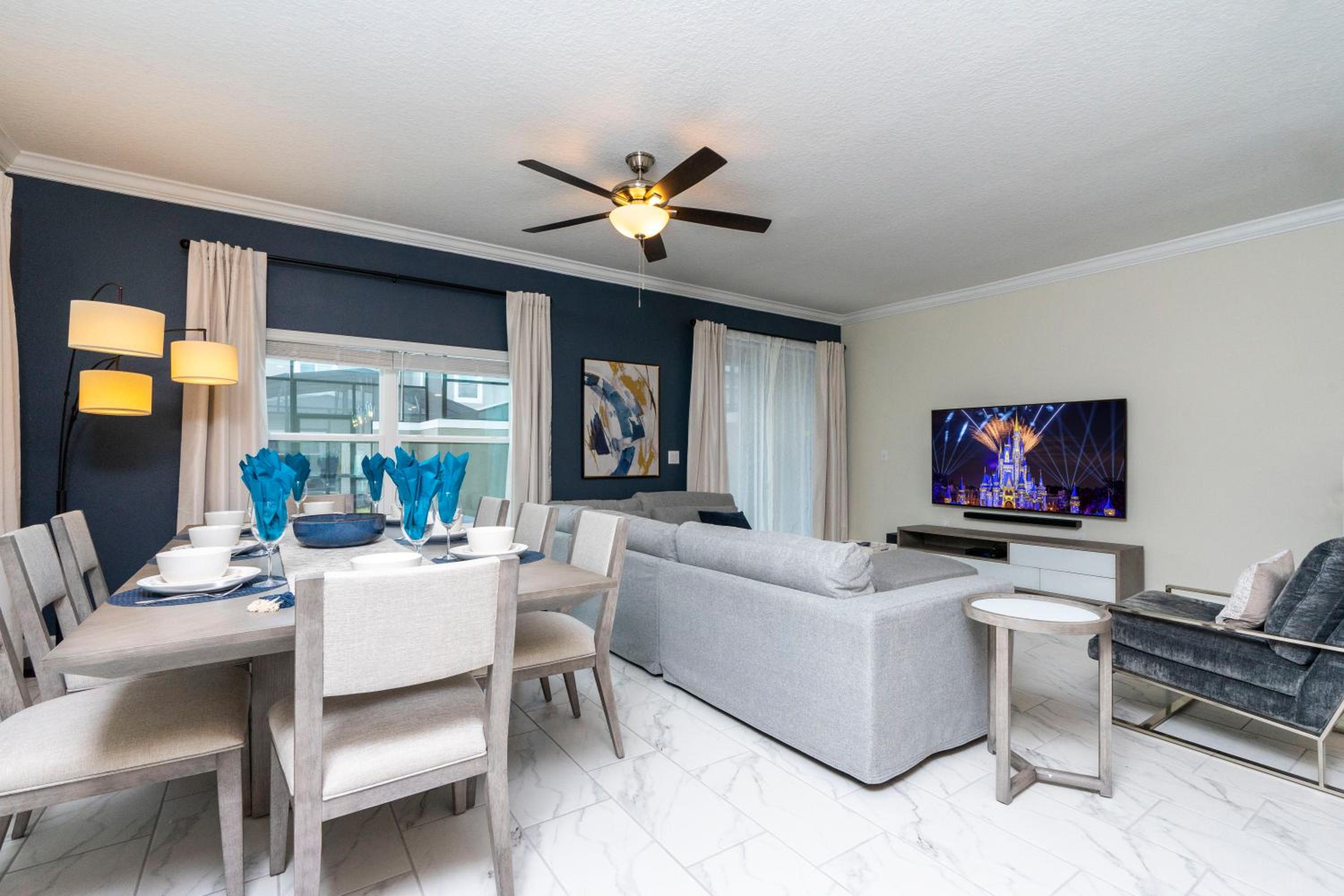 Stunning 5 Bd w/ Pool Close to Disney 2905