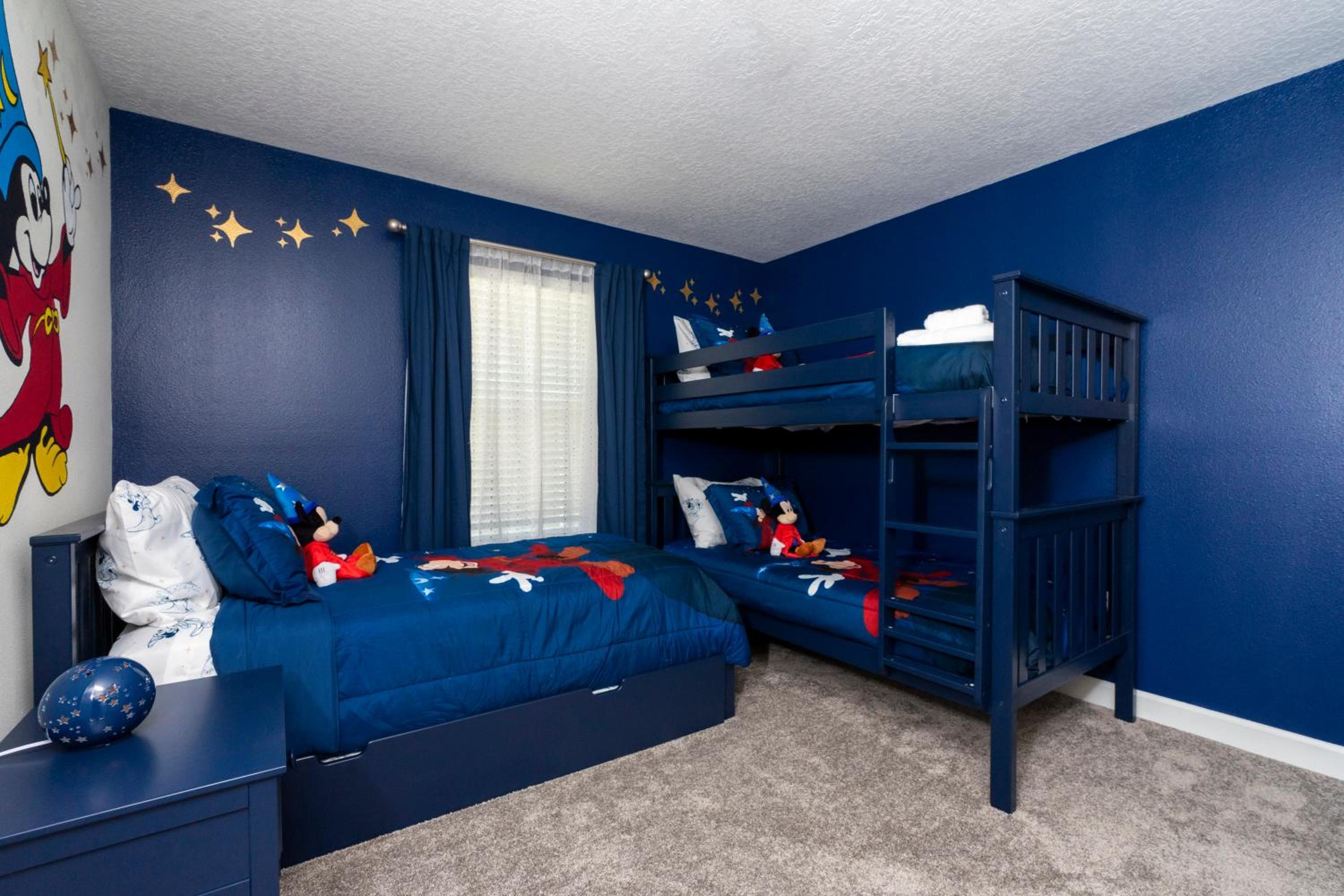 Stunning 5 Bd w/ Pool Close to Disney 2905