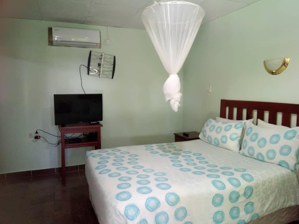 Gloria's Bed and Breakfast