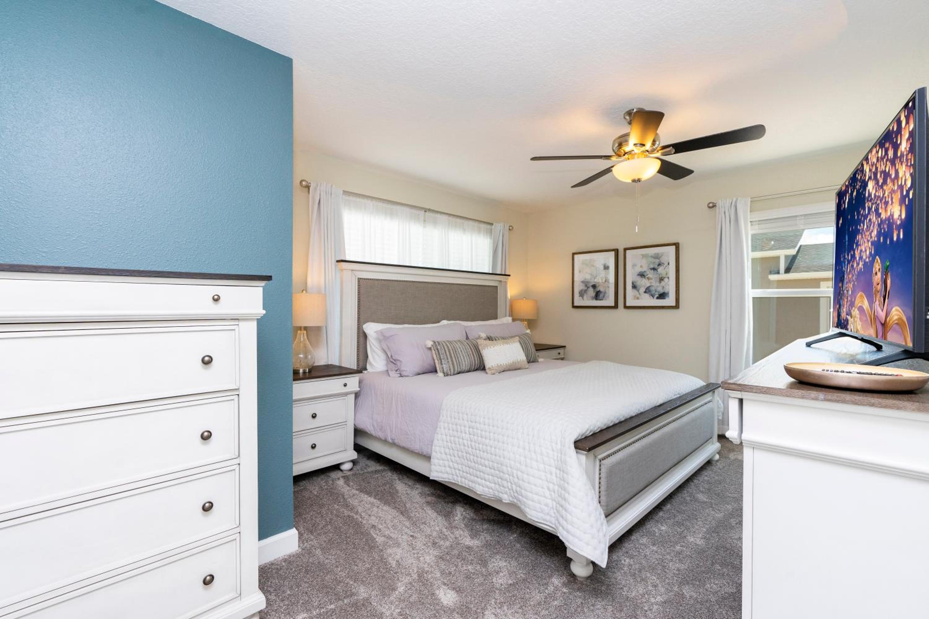 Stunning 5 Bd w/ Pool Close to Disney 2905