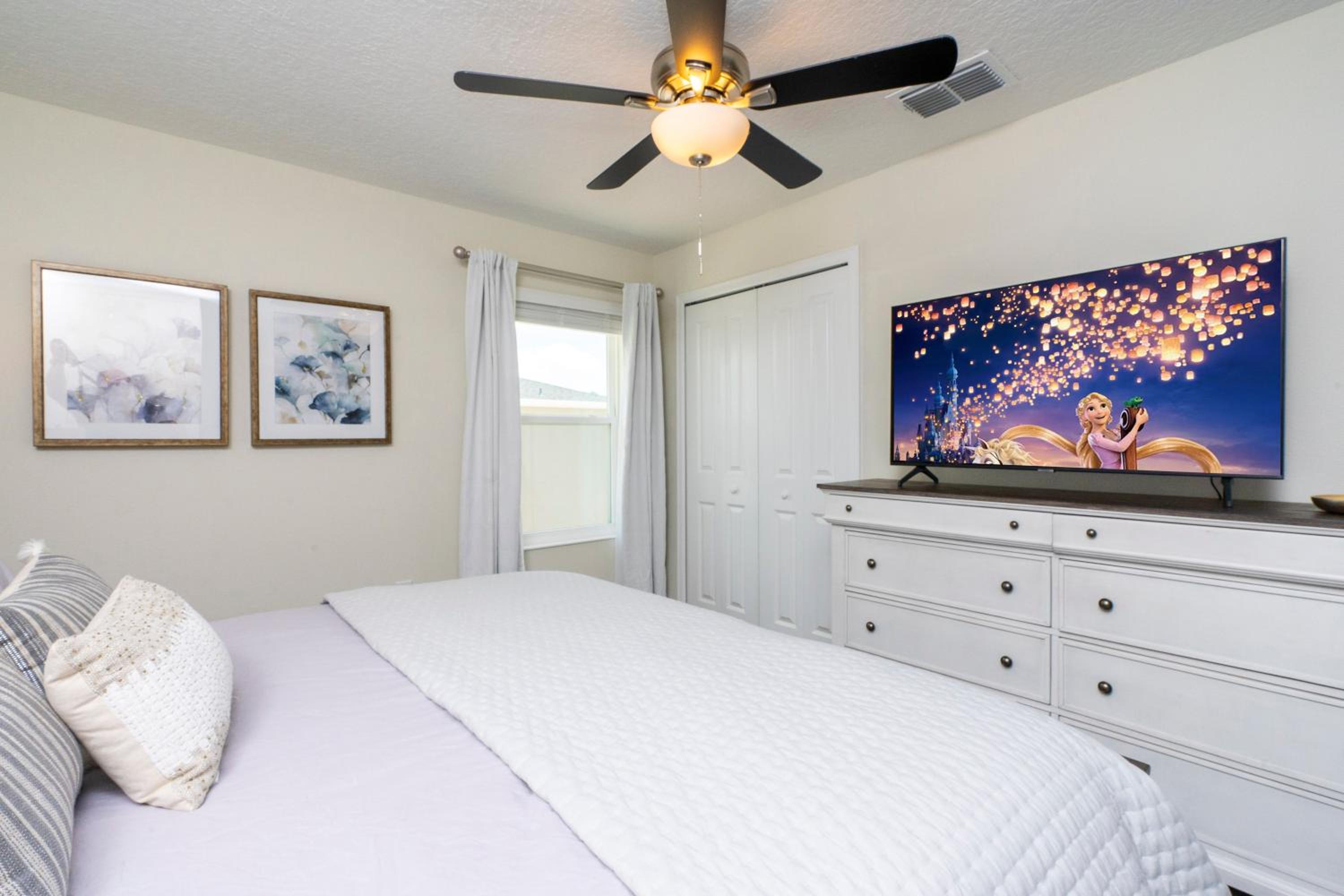 Stunning 5 Bd w/ Pool Close to Disney 2905
