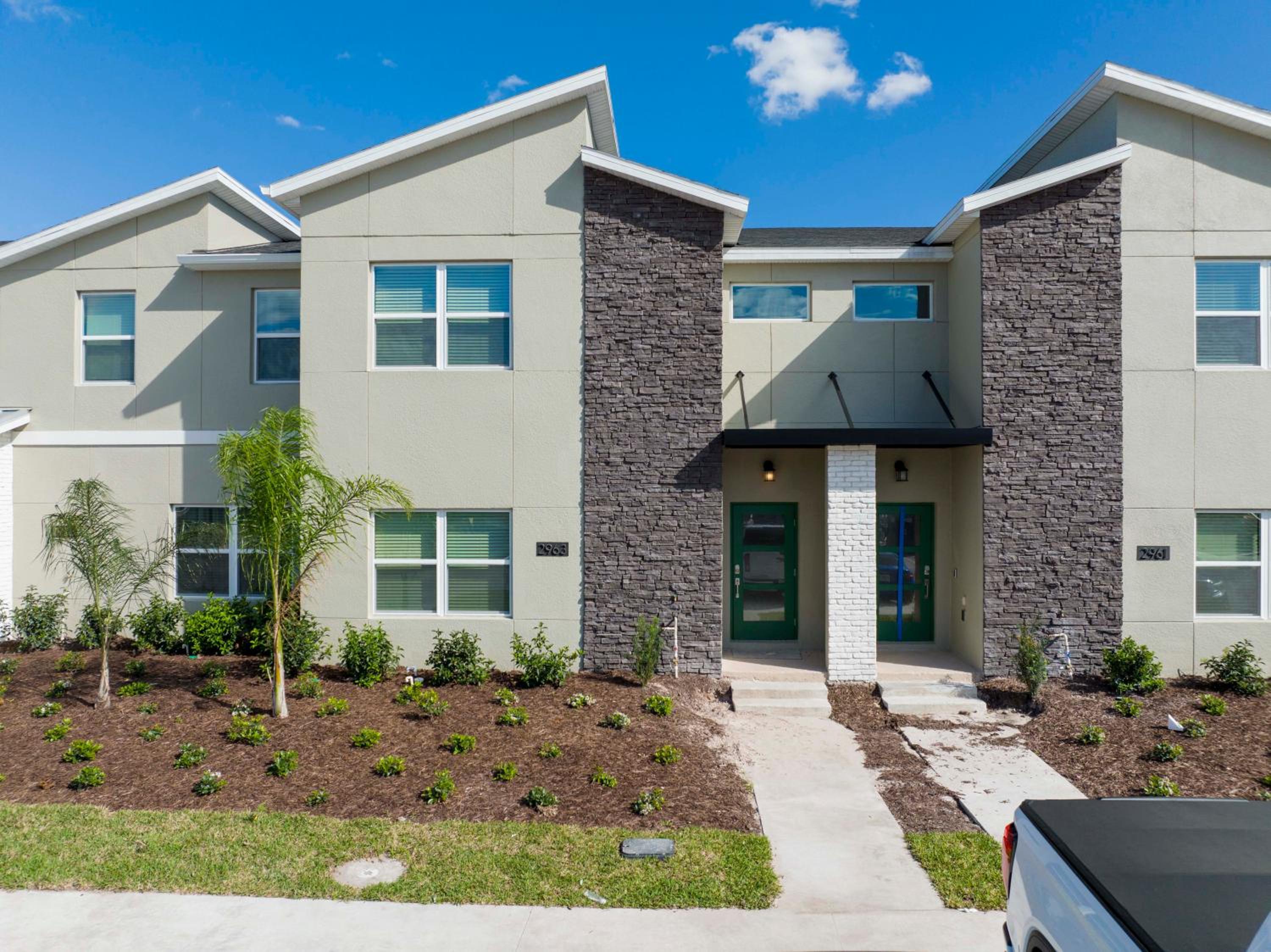 Gorgeous 4 Bd w/ Pool Close to Disney @ Storey Lake 2963