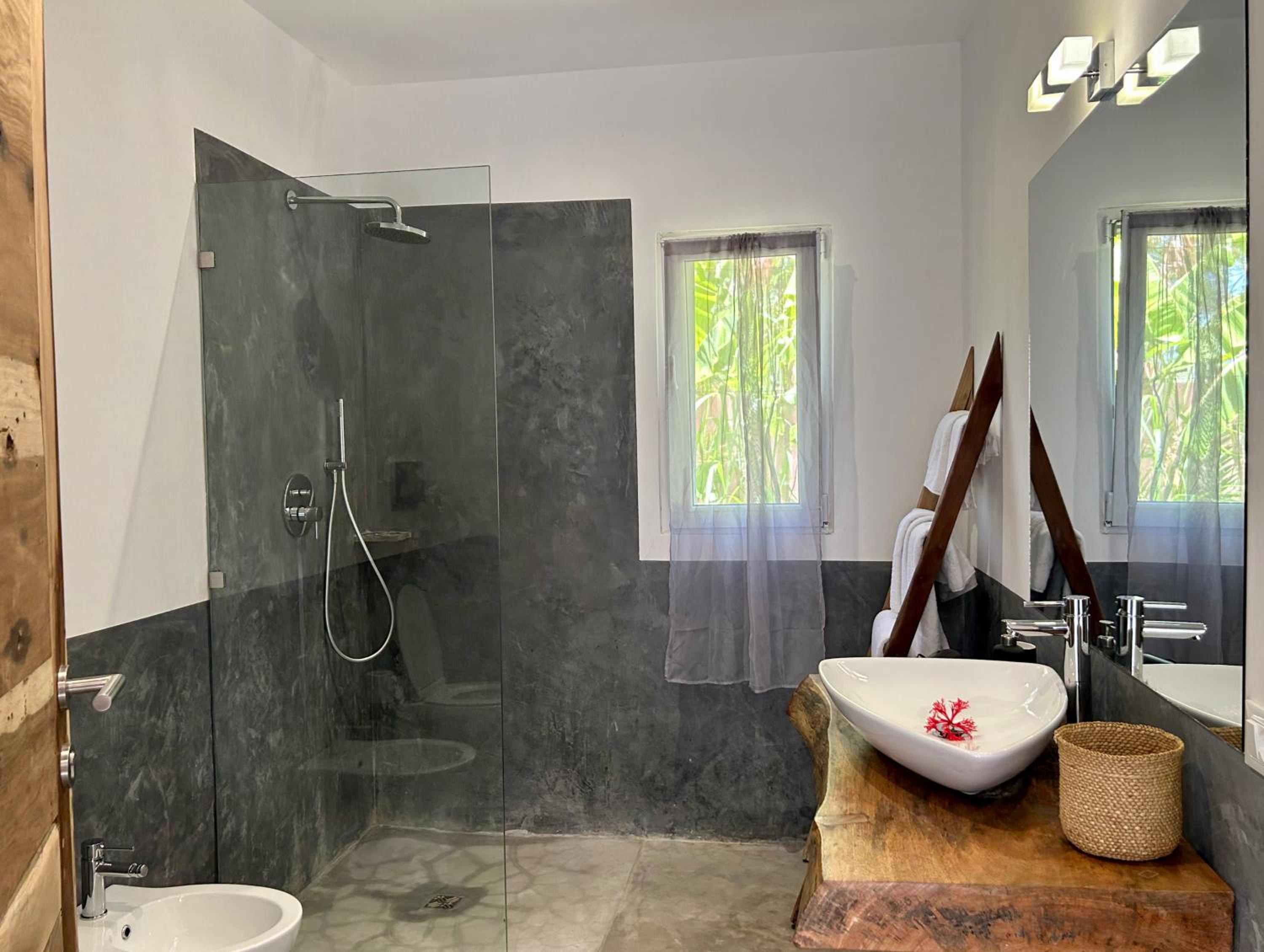 Tangawizi Villa with Private Pool ZanzibarHouses view 5