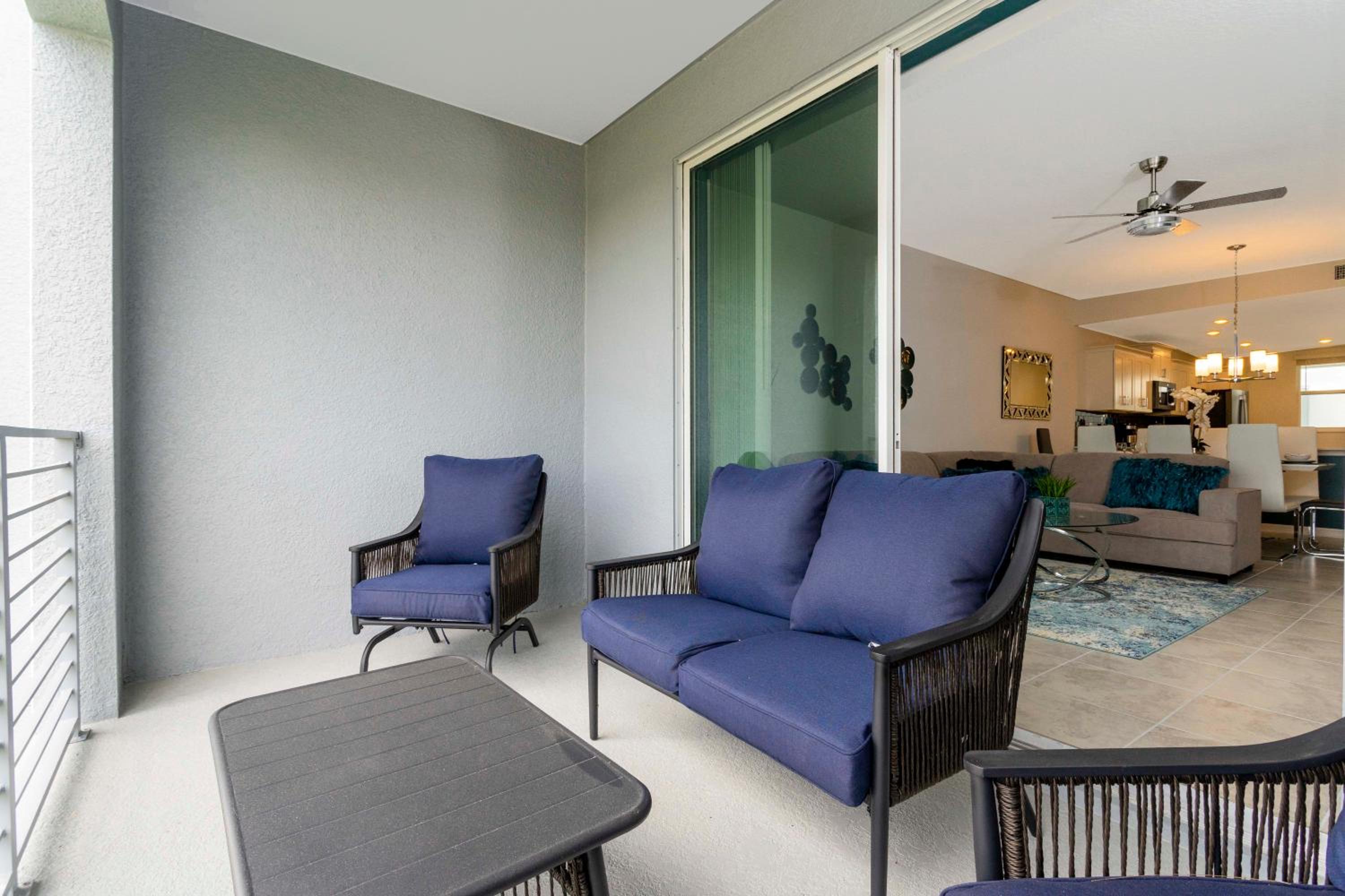 Gorgeous 2 Bedroom Apartment Close to Disney 305 31911