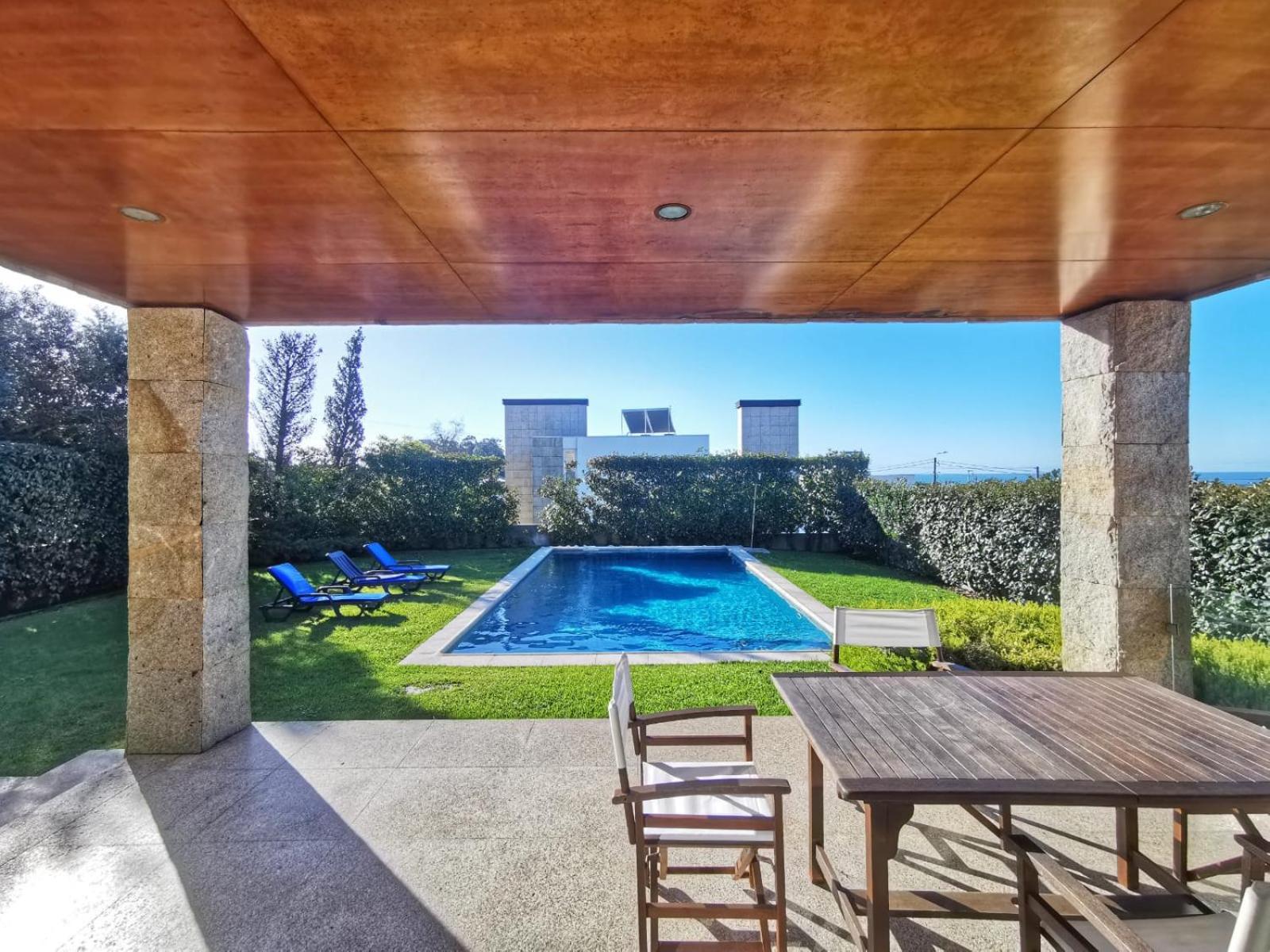 Hill & Beach house view 4