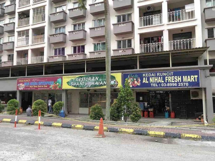 Arena Green Stadium Bukit Jalil furnished, air con all rooms