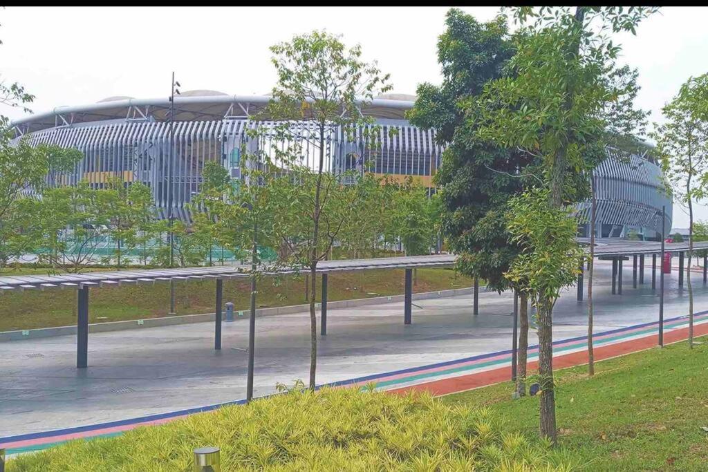 Arena Green Stadium Bukit Jalil furnished, air con all rooms