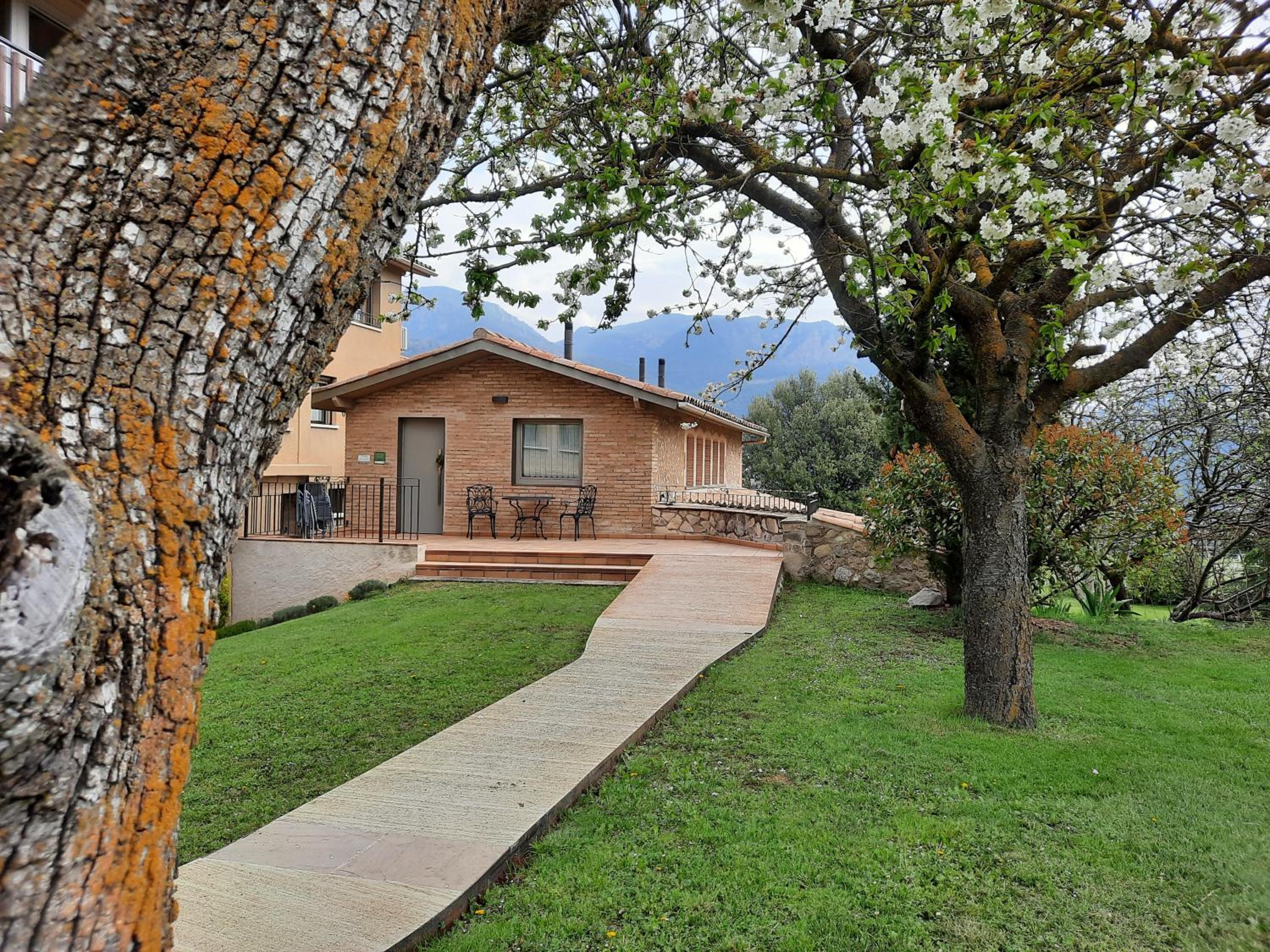 Casa Rural Cirerer