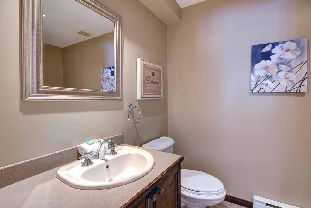 Excellent Townhome On Golf Course w/3 Bdrm 2 Bath
