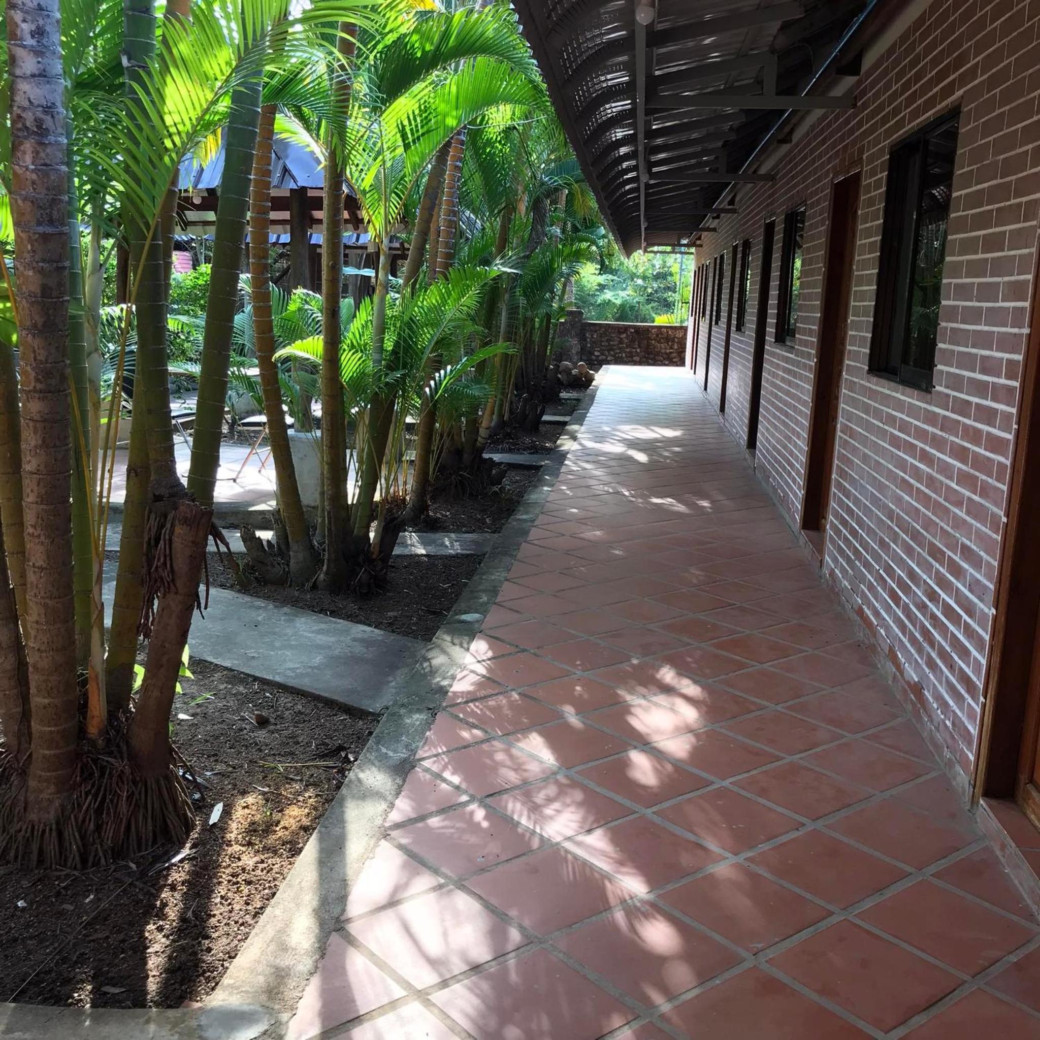 Captain Chim's Guest House