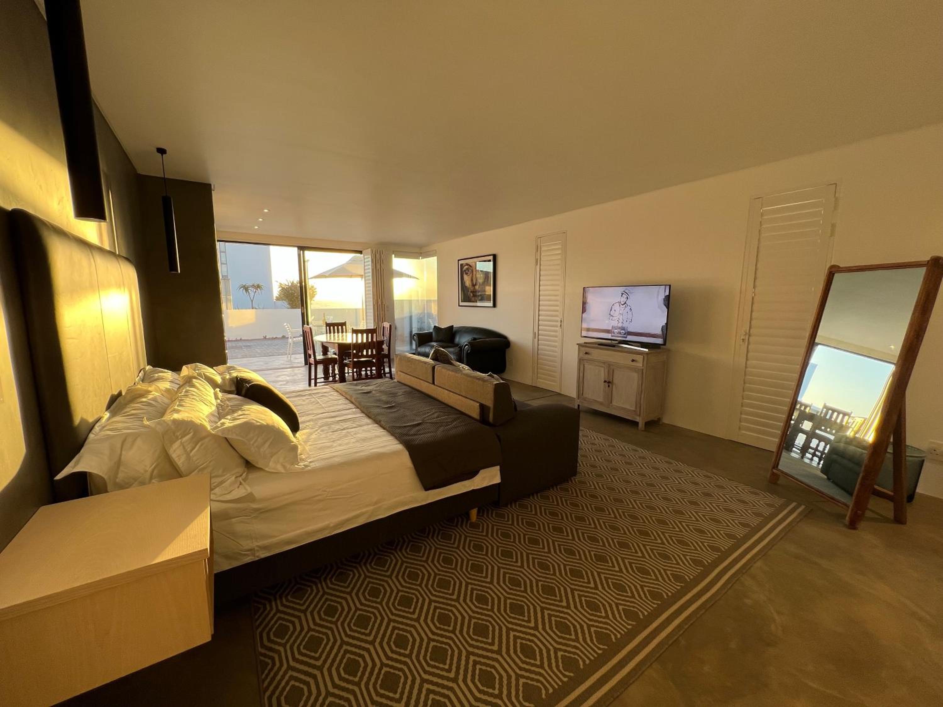 Flip Flops Villa