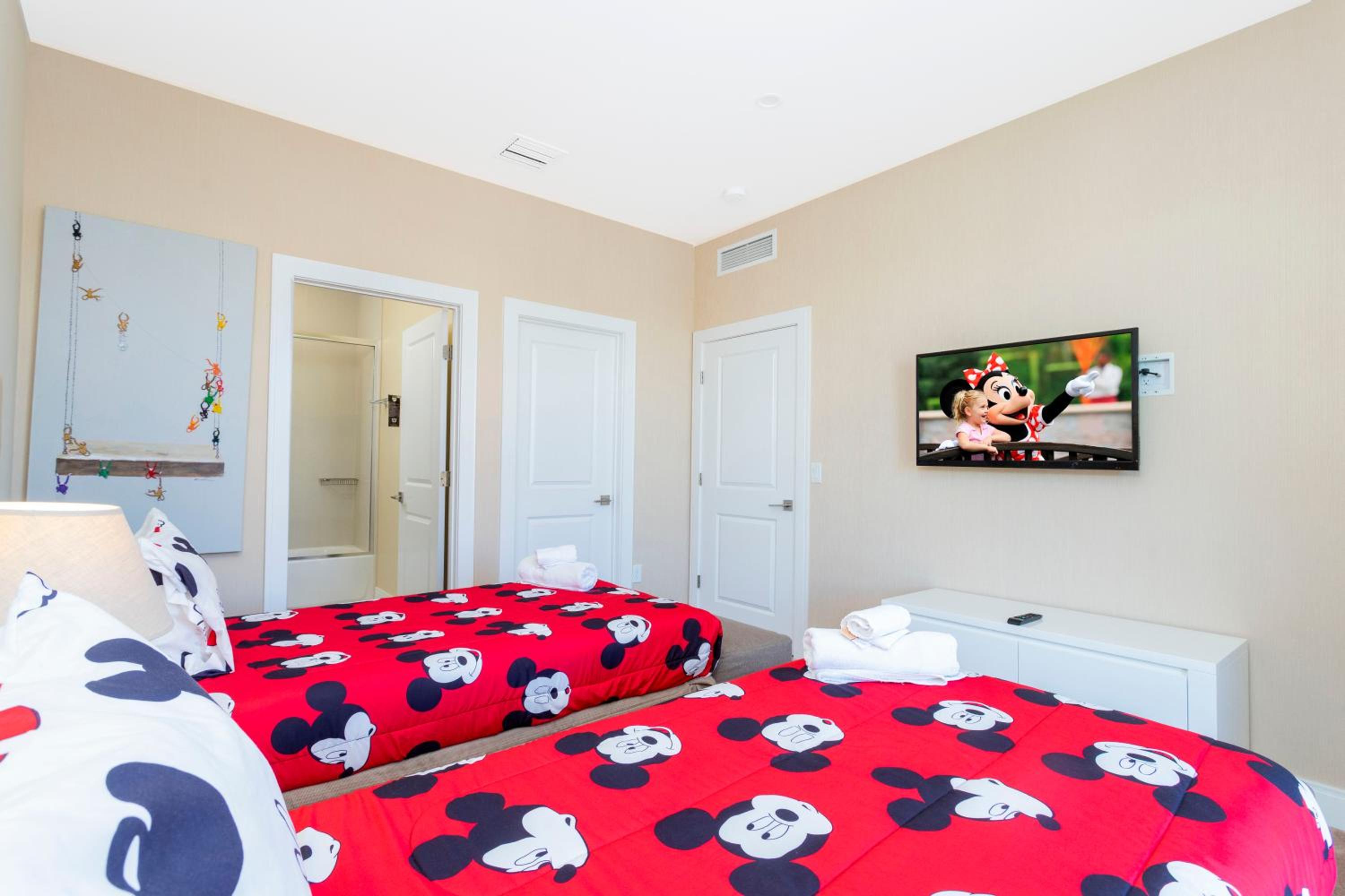 Stunning 4 Bd Close To Disney @ Magic Village 3247