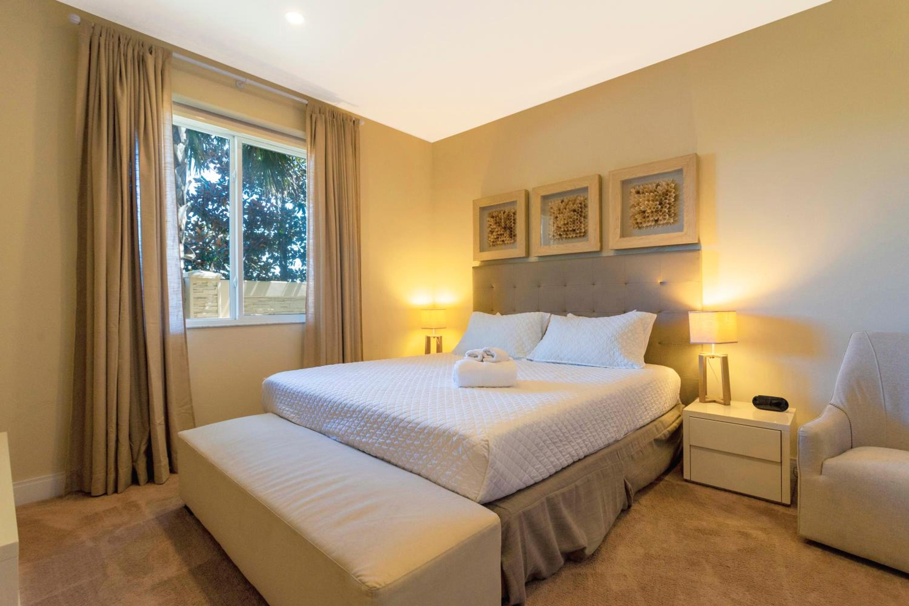 Stunning 4 Bd Close To Disney @ Magic Village 3247