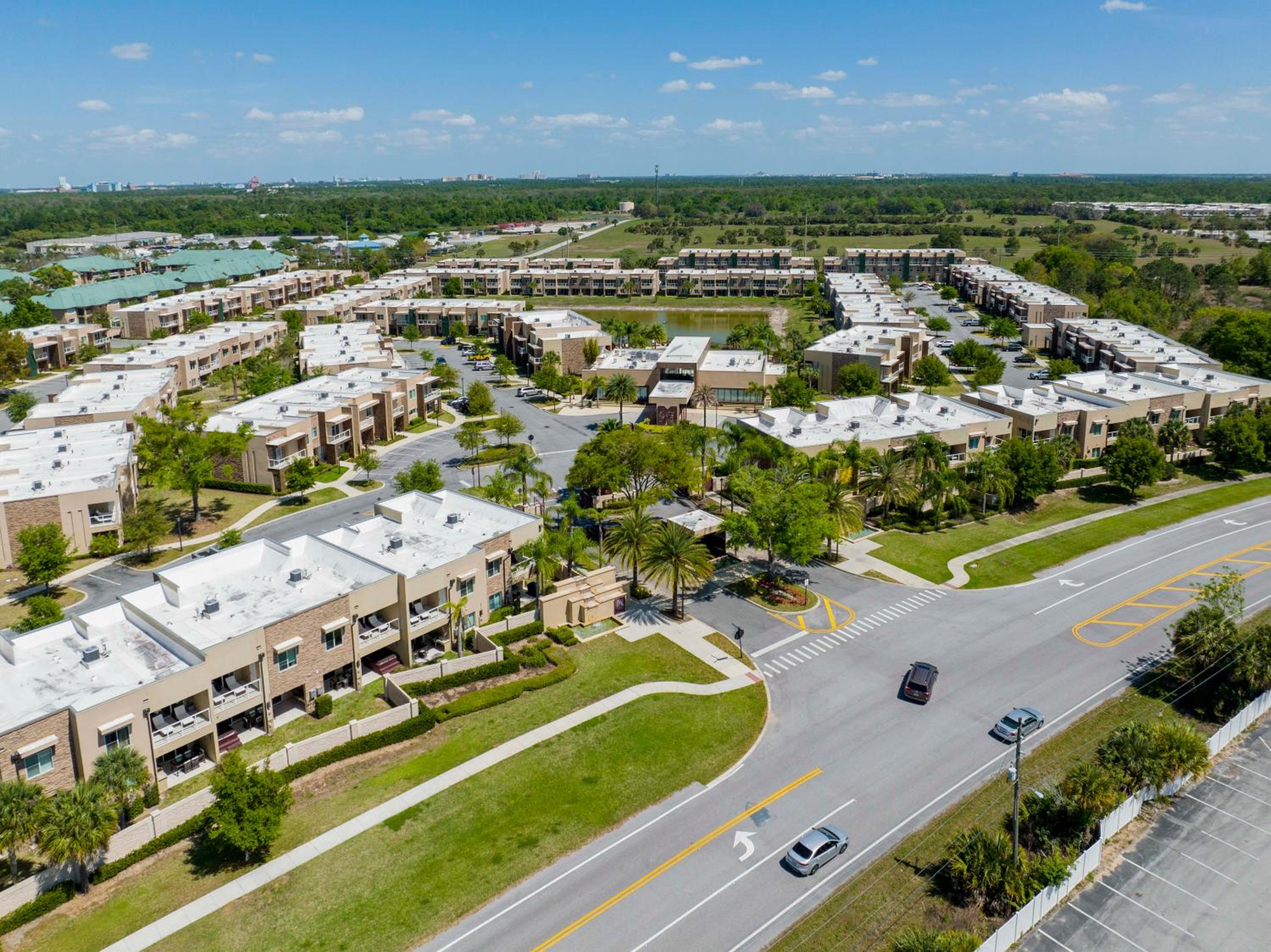 Stunning 4 Bd Close To Disney @ Magic Village 3247