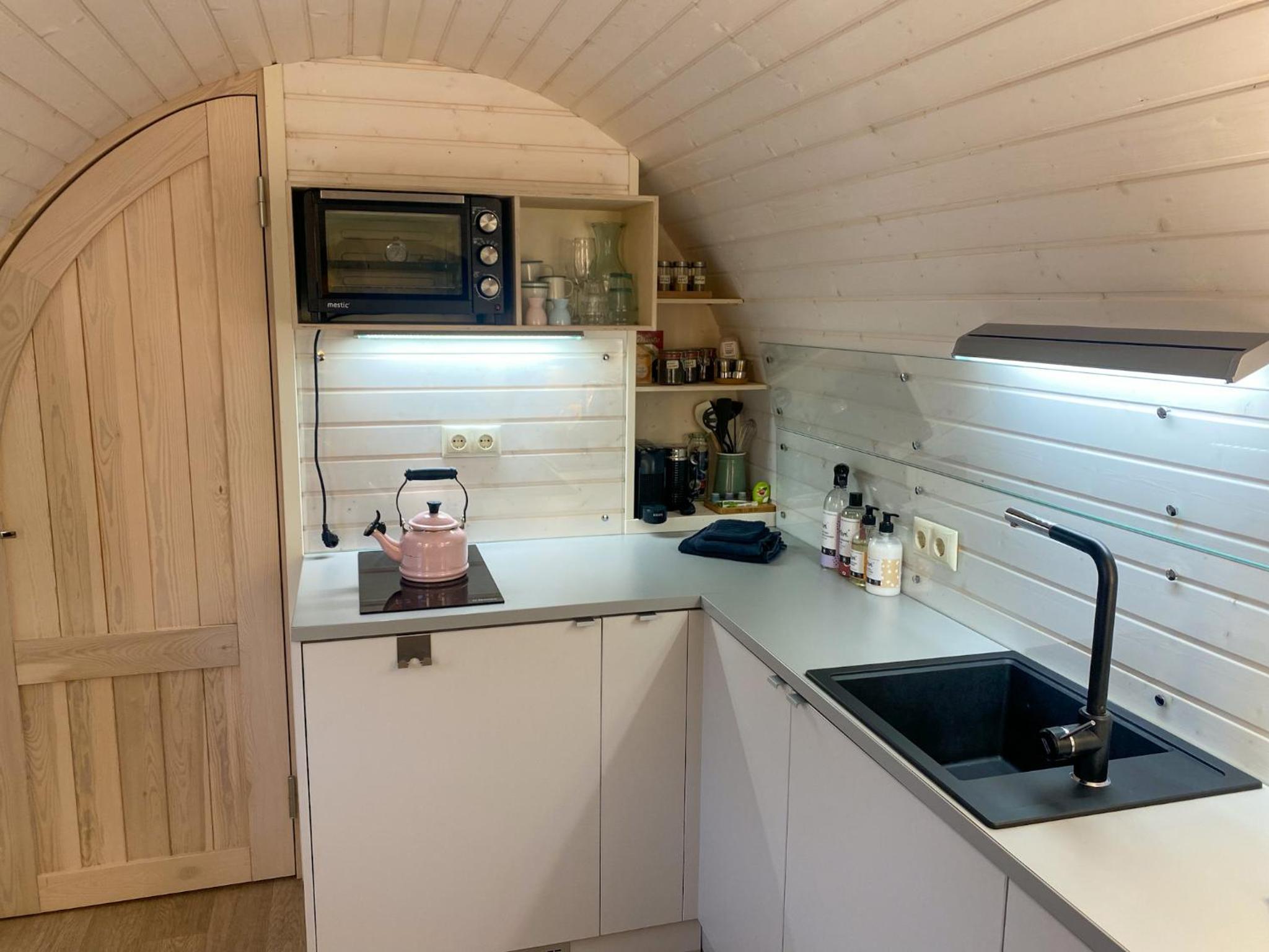 Bed & Wellness Pigs and Pillows with private hottub and sauna and tandembike rental included in price near Amsterdam