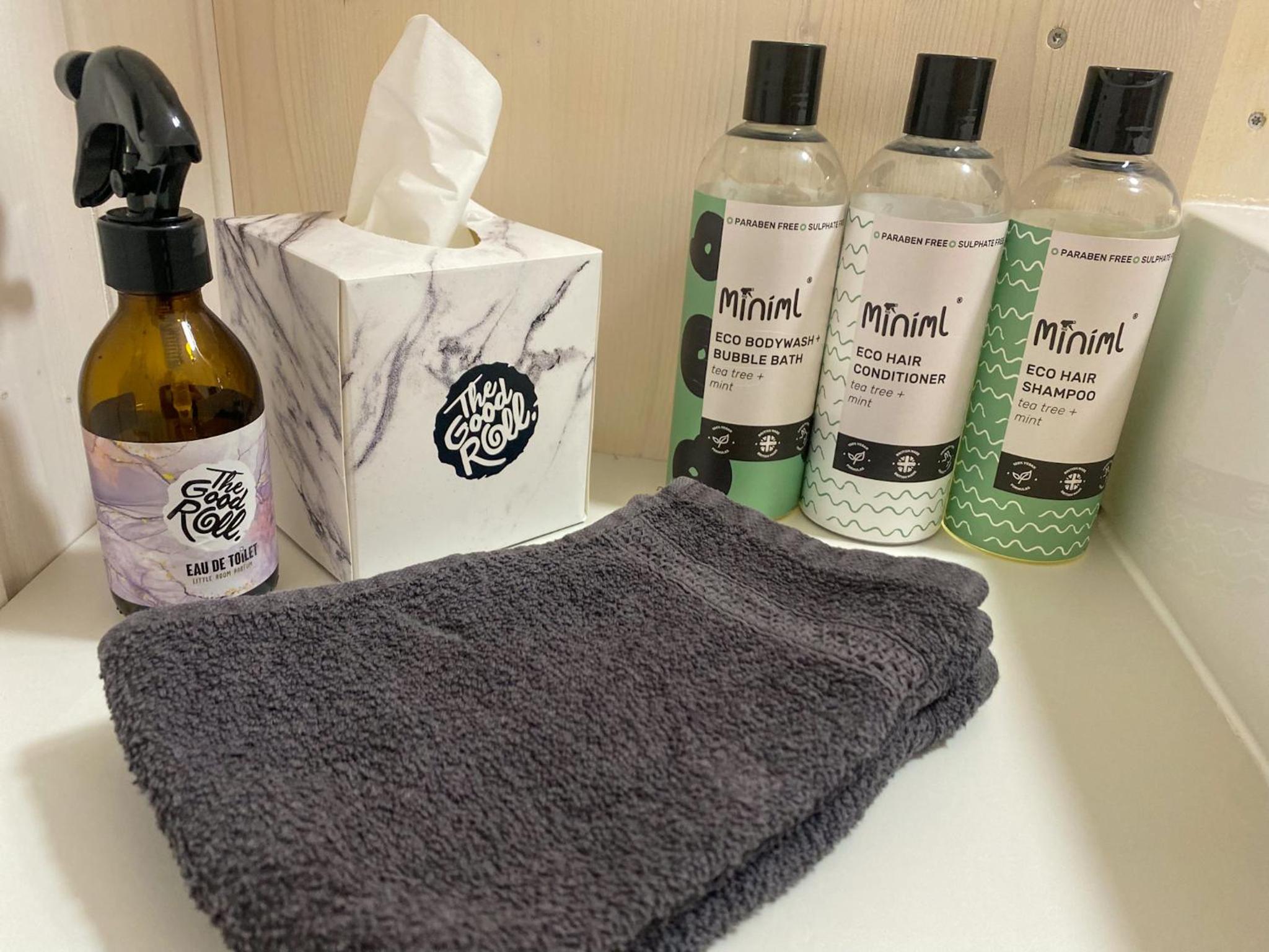 Bed & Wellness Pigs and Pillows with private hottub and sauna and tandembike rental included in price near Amsterdam