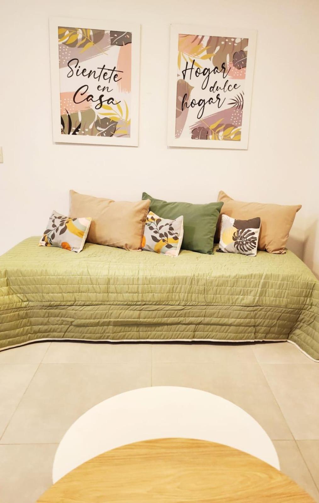 Dptos amoblados NQN - Excelente ubicacion- ZONA CENTRO