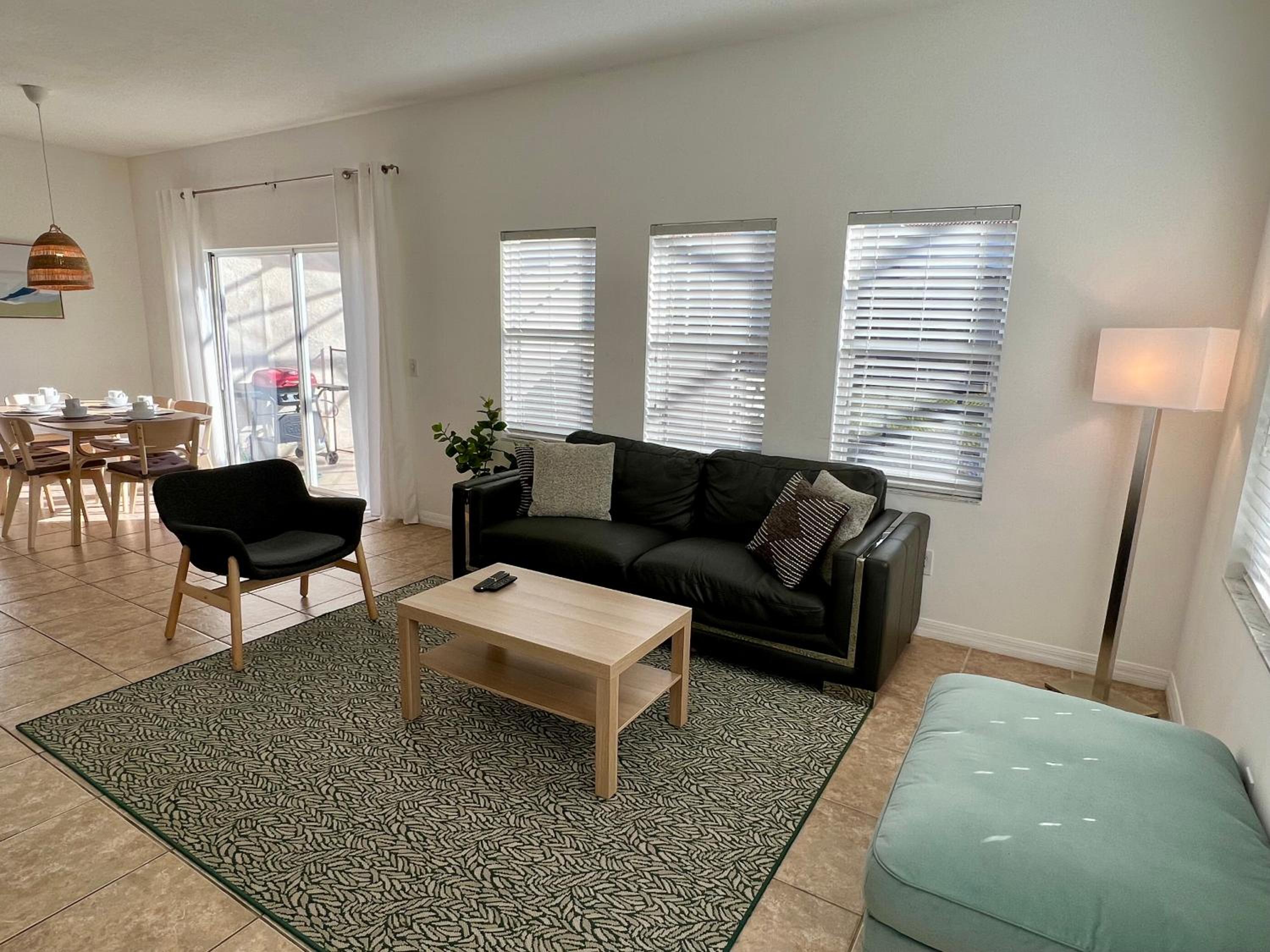 Four Bedroom w/ Screened Pool Close to Disney 4572 view 3