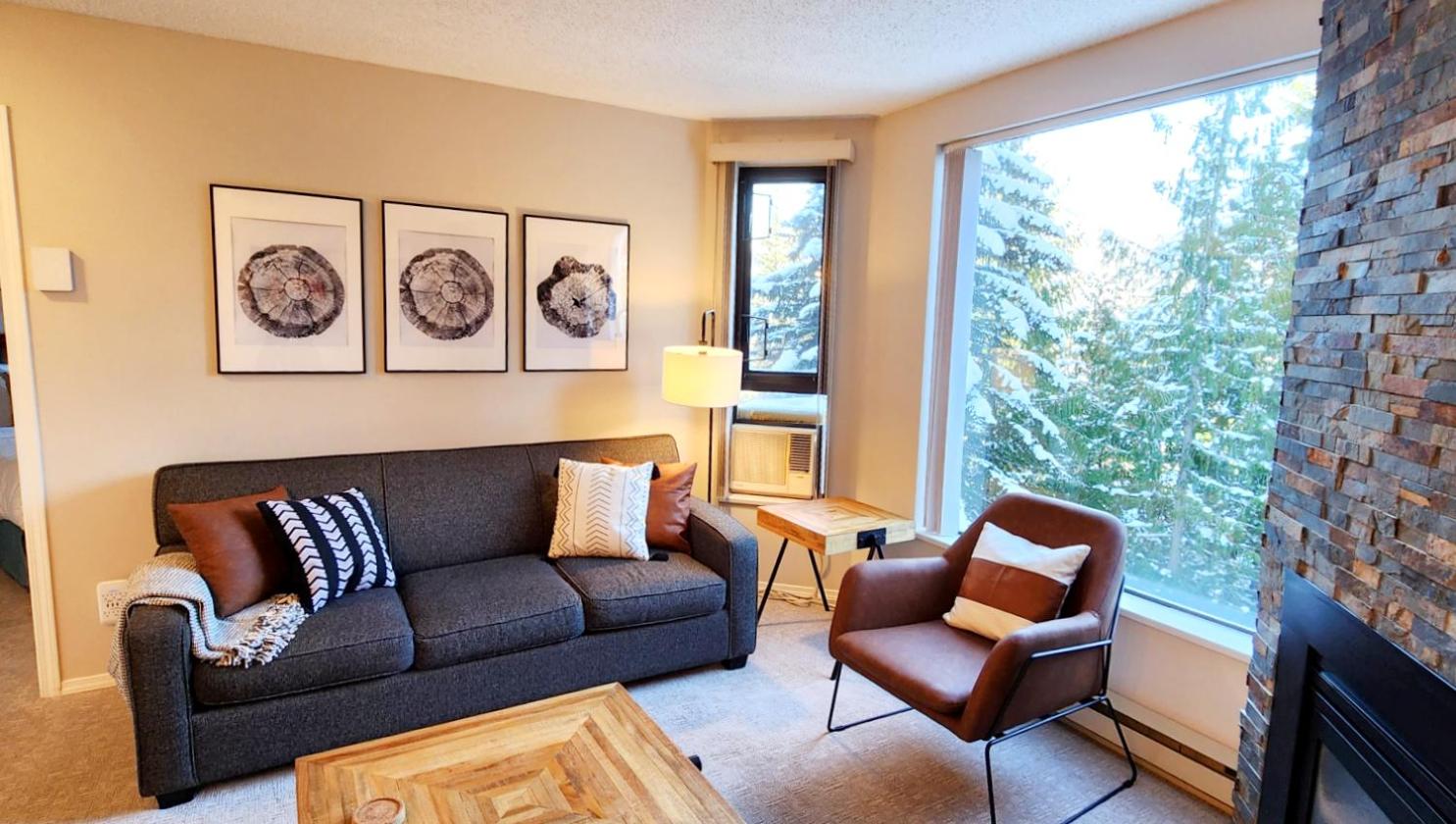 1BR in Marquise, Dog Friendly, Close to Ski Hill, Pool, Sauna, Hot Tub, Fitness Suite, AC
