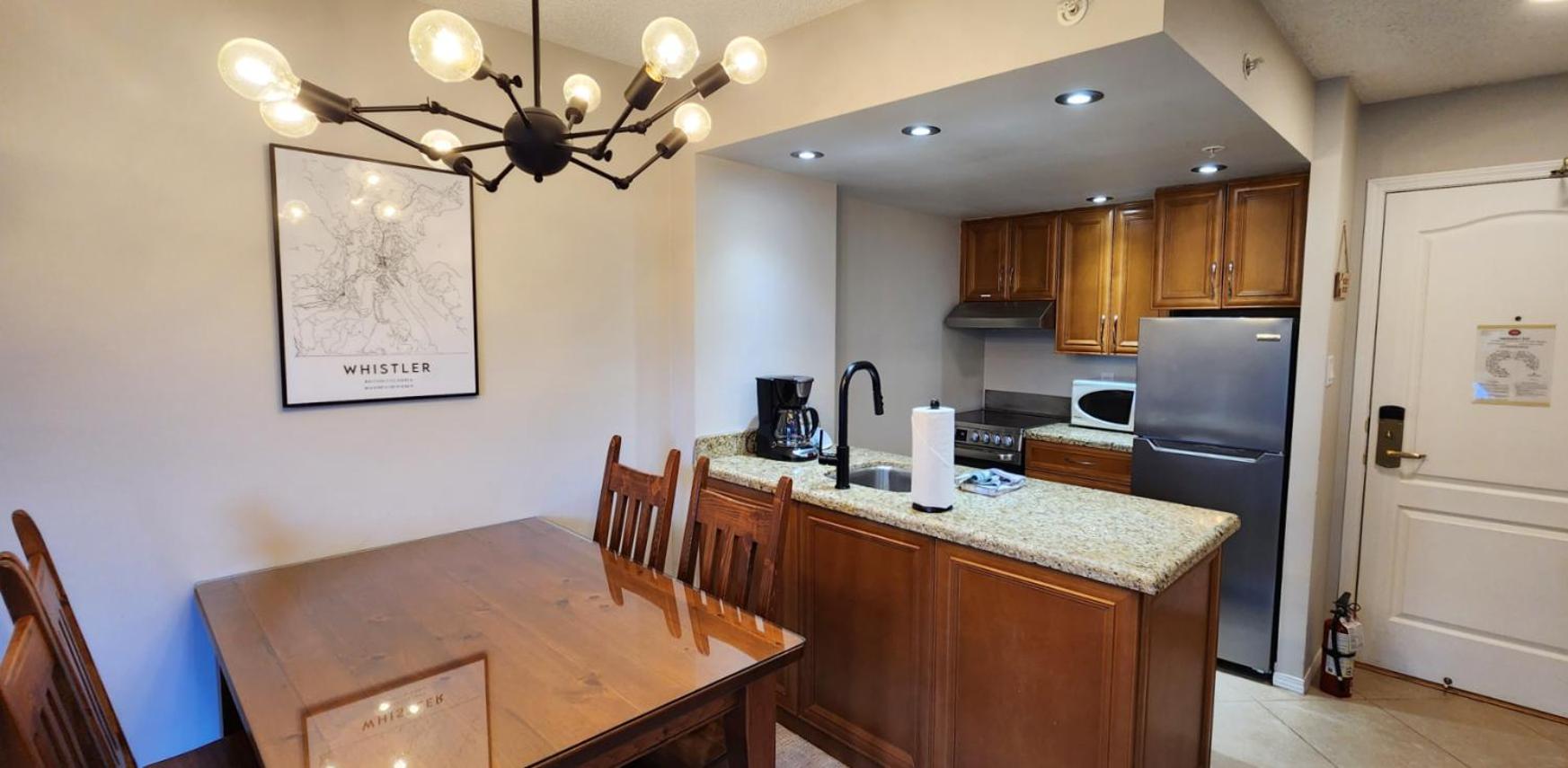 1BR in Marquise, Dog Friendly, Close to Ski Hill, Pool, Sauna, Hot Tub, Fitness Suite, AC