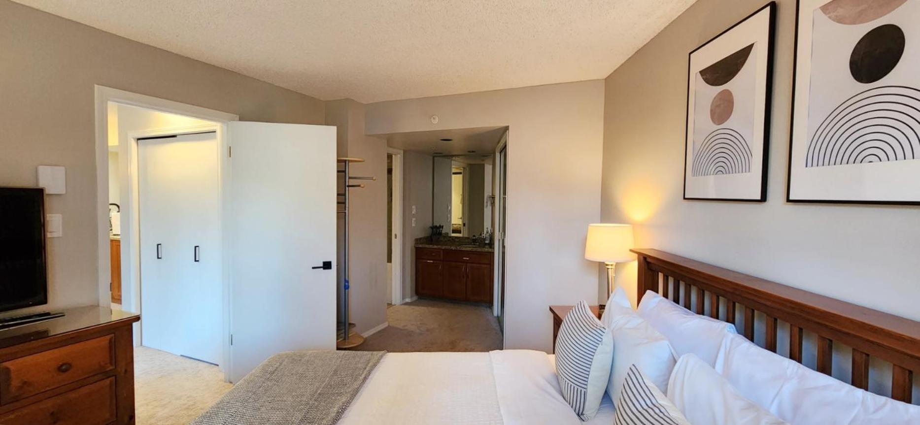 1BR in Marquise, Dog Friendly, Close to Ski Hill, Pool, Sauna, Hot Tub, Fitness Suite, AC