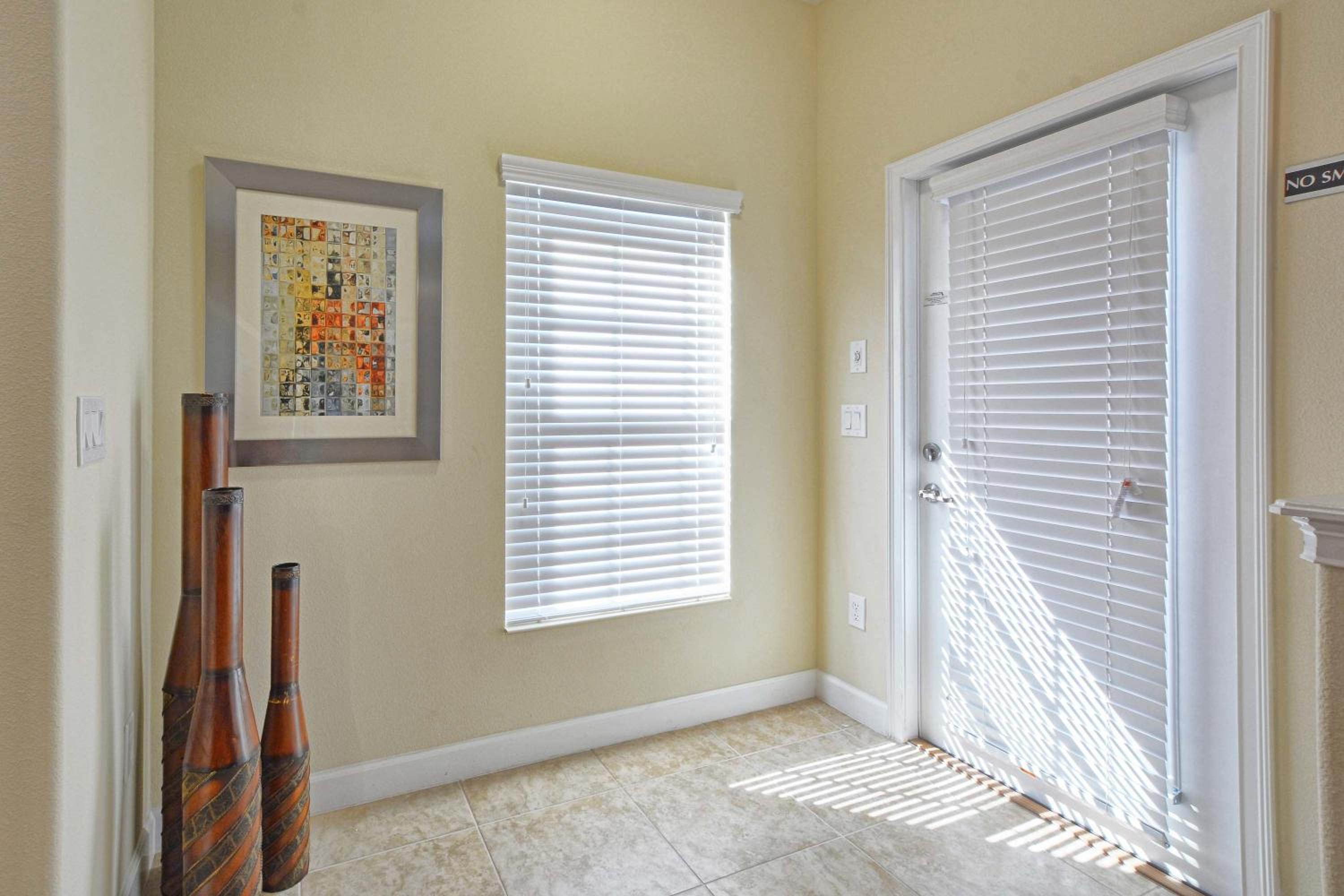 Five Bedrooms TownHome with Pool 4849 view 3