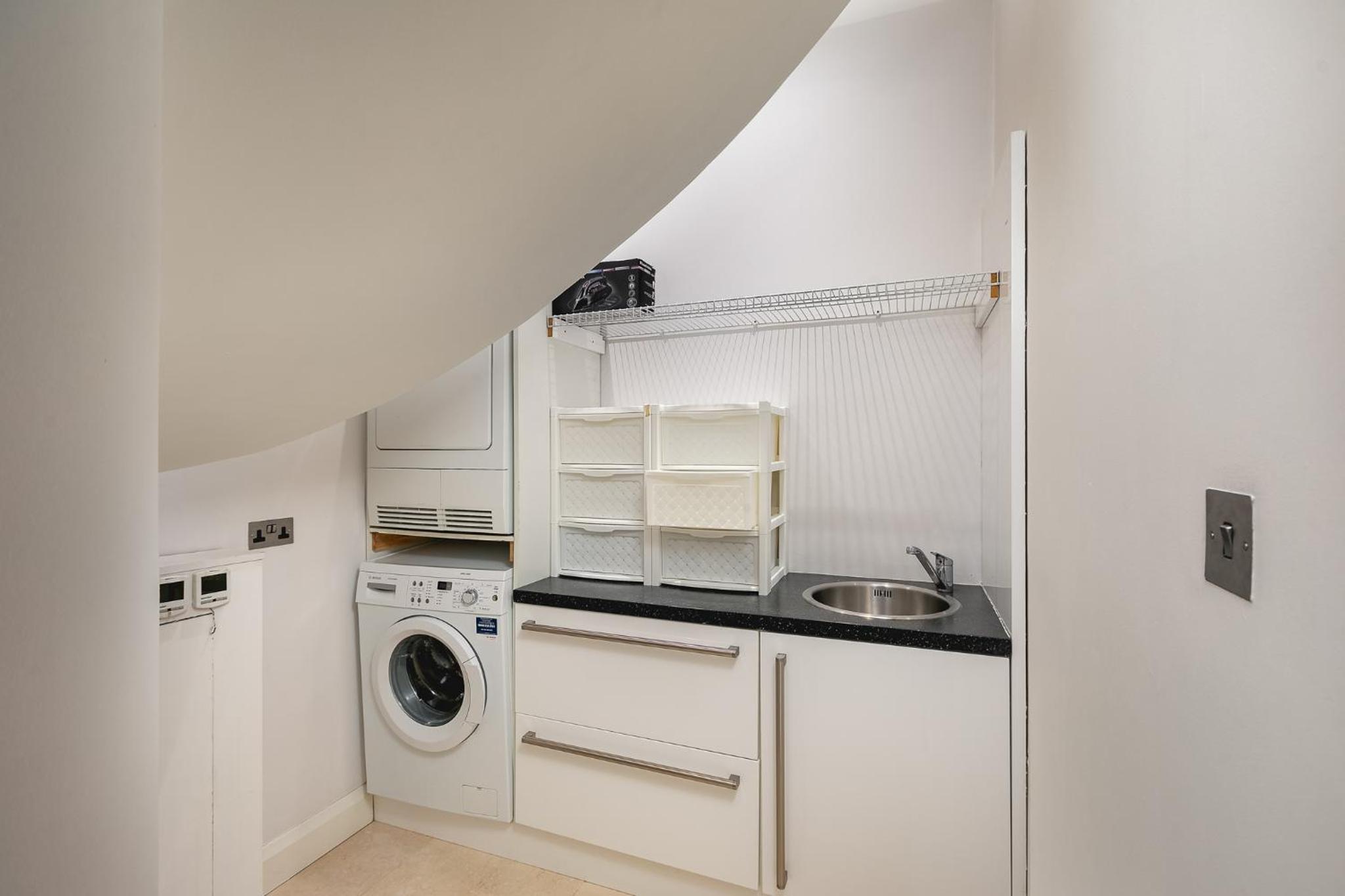 დ Luxury Chelsea Duplex - Sleeps 10 დ