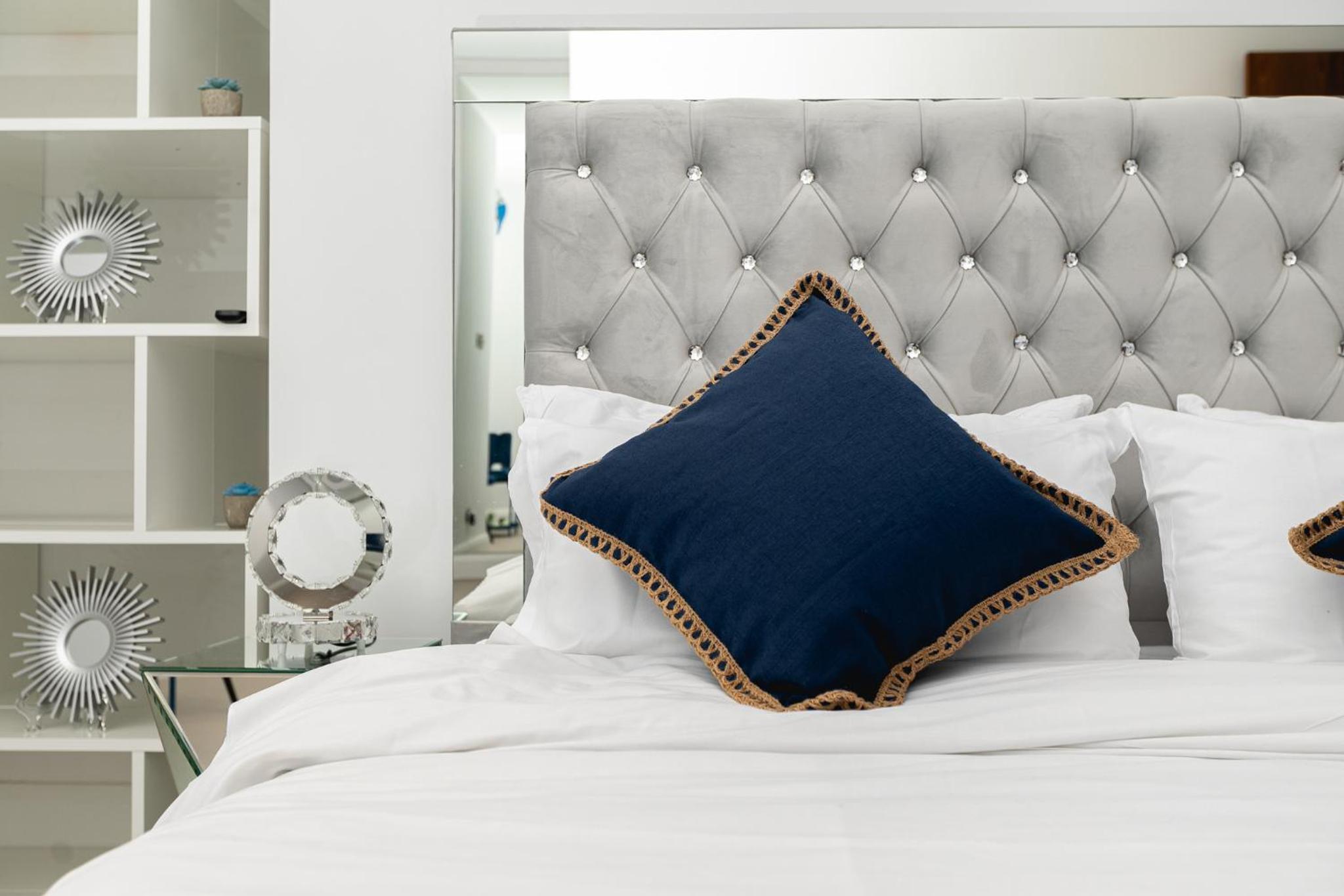 დ Luxury Chelsea Duplex - Sleeps 10 დ