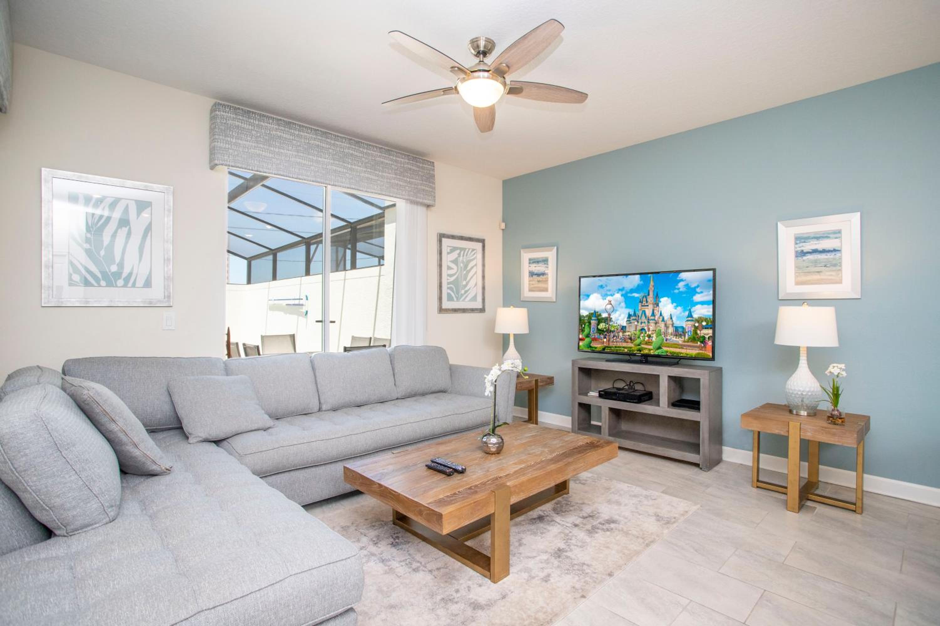 Ravishing Four Bd w/ Pool Close to Disney 4947