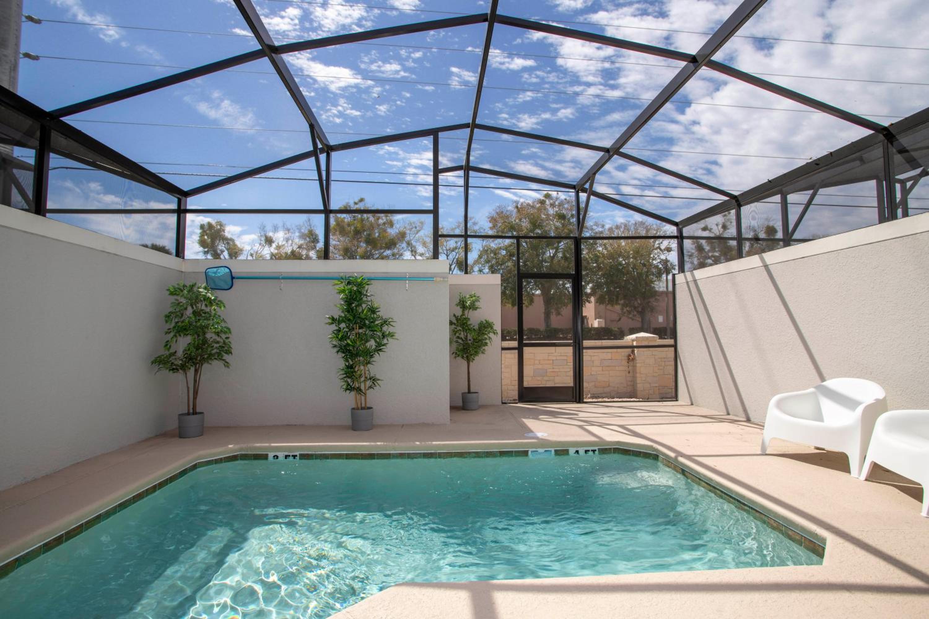Gorgeous Four Bd w/ Pool close to Disney 5035 view 3