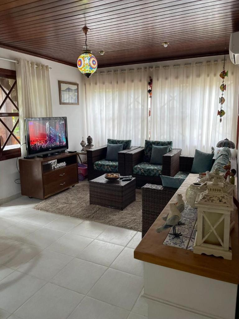 Linda Casa Condomínio Maresias