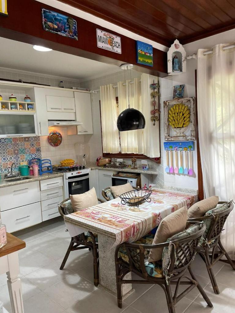 Linda Casa Condomínio Maresias