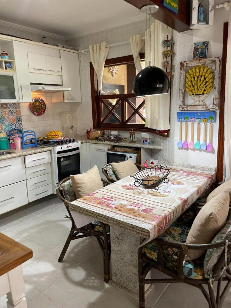 Linda Casa Condomínio Maresias