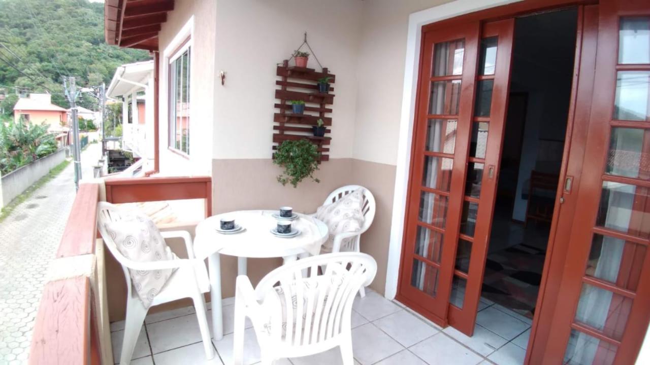 Apartamento praia da Armação, Florianópolis
