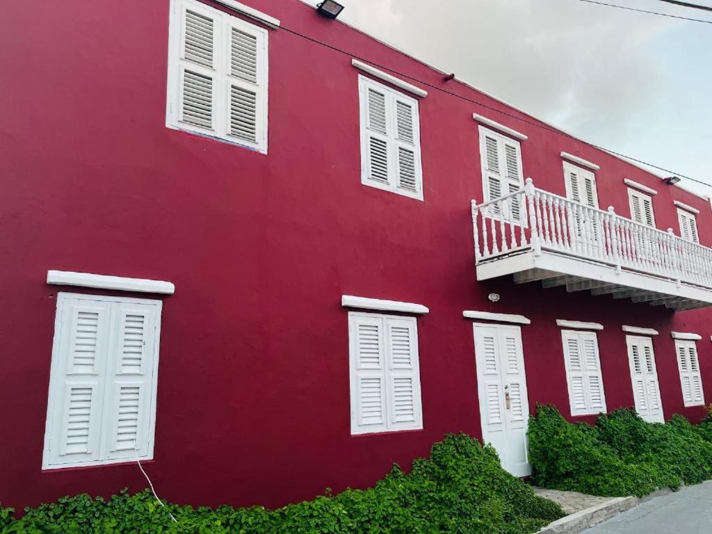 Catherine Suites