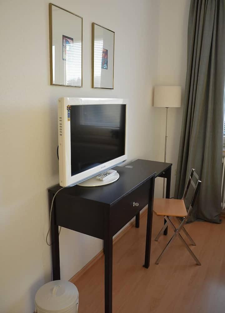 schöne große Wohnung 2 Schlafzimmer bis 6 Pax nähe Stadion Signal Iduna