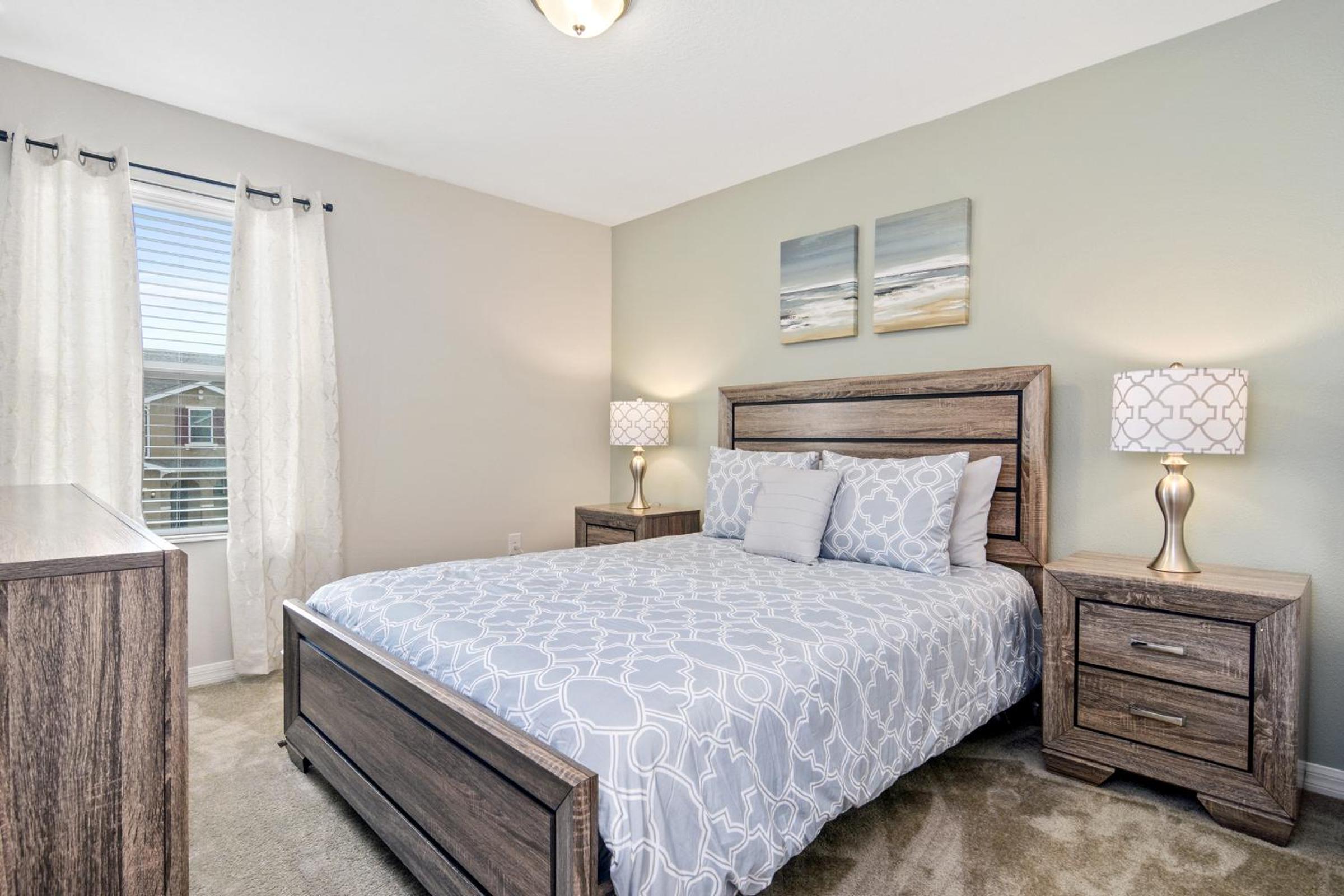 Family Friendly Four Bedrooms 5145