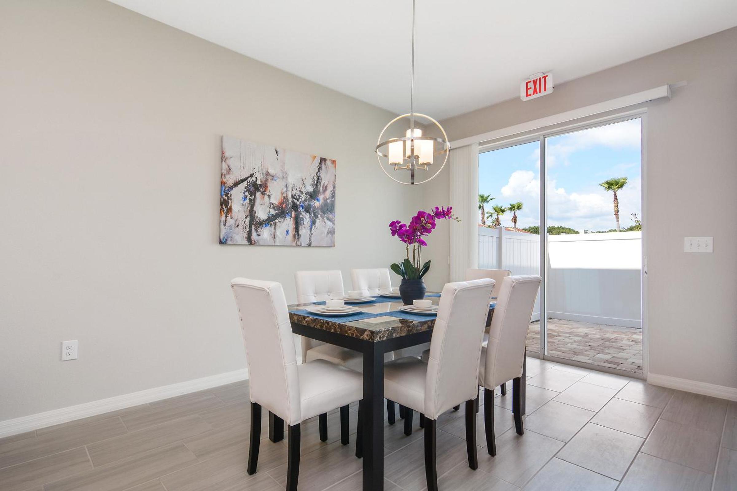 Family Friendly Four Bedrooms 5145